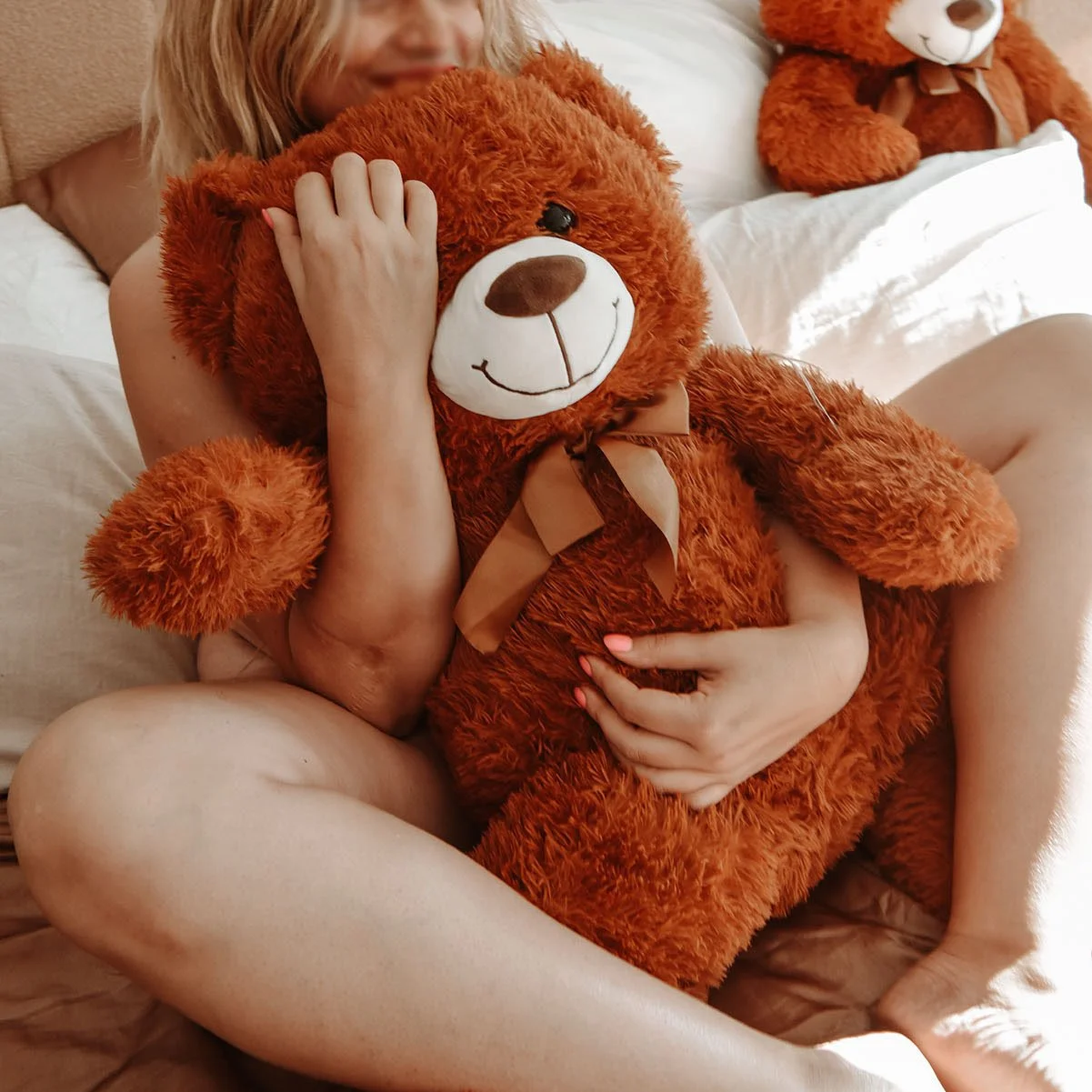 Mia Mour - Nude Cuddle Therapist Brisbane CBD - Tantric Milking Table Experiences and Sensual Massages