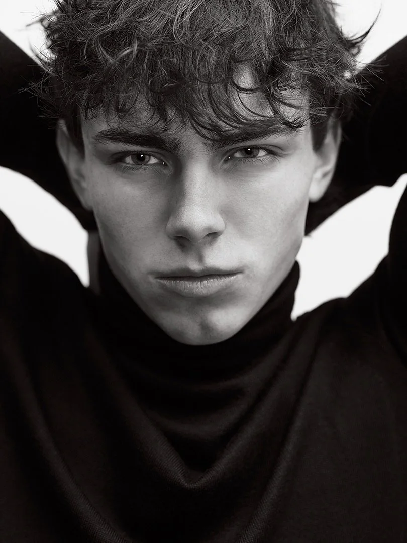 &ldquo;Style is the answer to everything&rdquo;
Model @ethk.brz10 
@amarillomodels Agency.
PA: @joann4376 
@craigstidham 

#craigstidham #amarillomodels #lubbock #texastech #modeling 

Gear:
@parabolixlight 45
@fujifilmx_us GFX100s 
@savageuniversal 