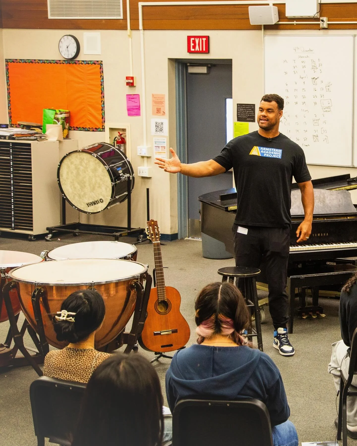 @deptofsound_org&rsquo;s Sound Mind Initiative just wrapped its fall cohort with AAP in a big way! @arikarmstead joined 50 students at Valley High School for a live podcast interview &mdash; hosted, recorded, and produced entirely by the students the