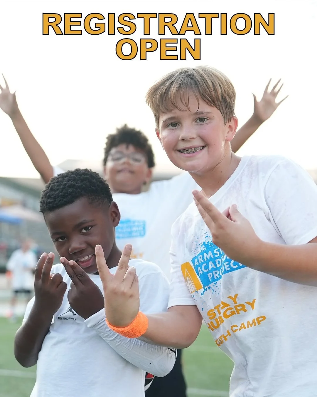 Sacramento, get ready! @arikarmstead and @shaqthompson are teaming up to host a FREE youth football camp at @sacstate! 

📆 Saturday, May 16th 
🕛 4pm-9pm 
🏈 Ages 8-17 

Skills &amp; drills, campus tour, mindset workshops + dinner included &mdash; a