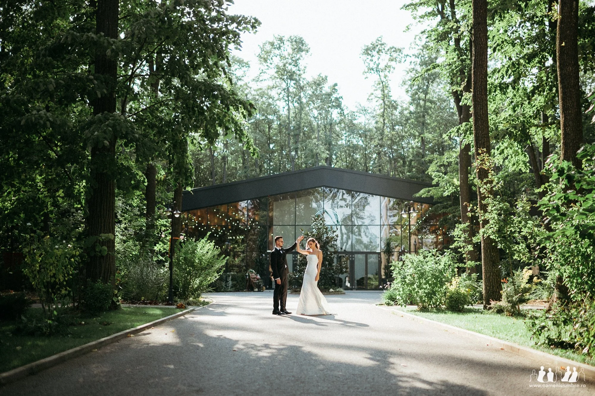 Fotografie de nunta Ciresul Salbatic Salonul din Poiana_2.jpg