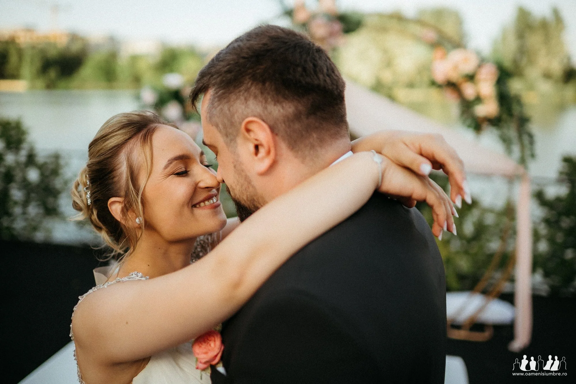 Nunta in aer liber Velveto Garden Bucuresti_8.jpg