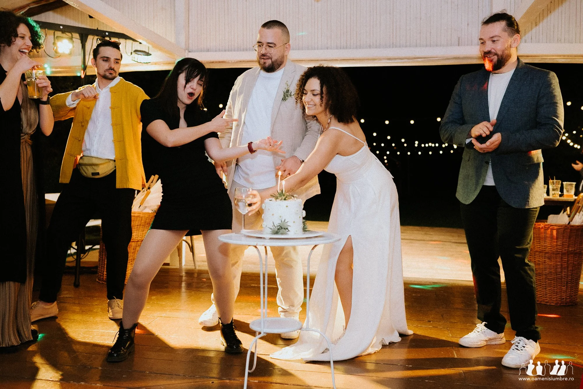 Fotografii de nunta in aer liber The Wedding House_3.jpg