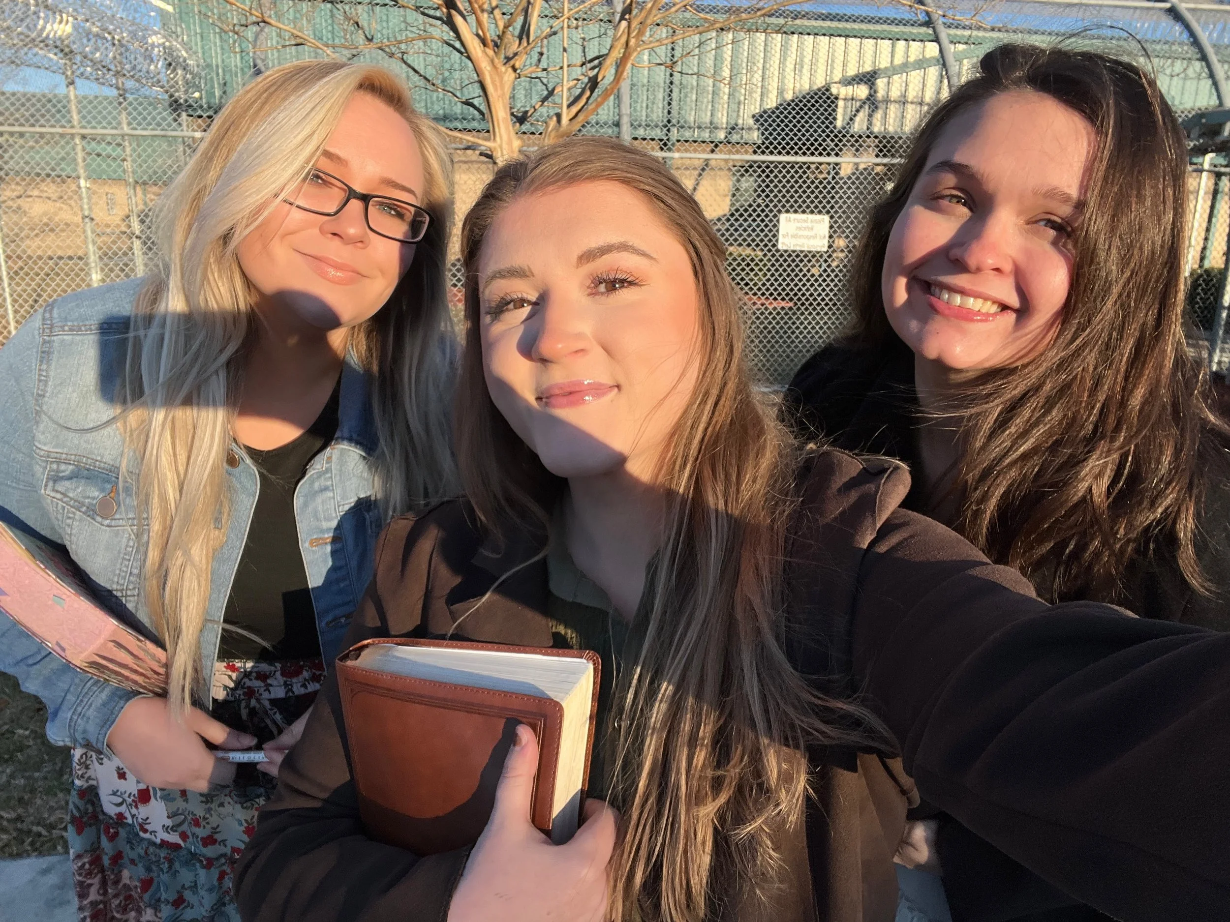 Facetune_21-01-2025-10-14-17.jpg