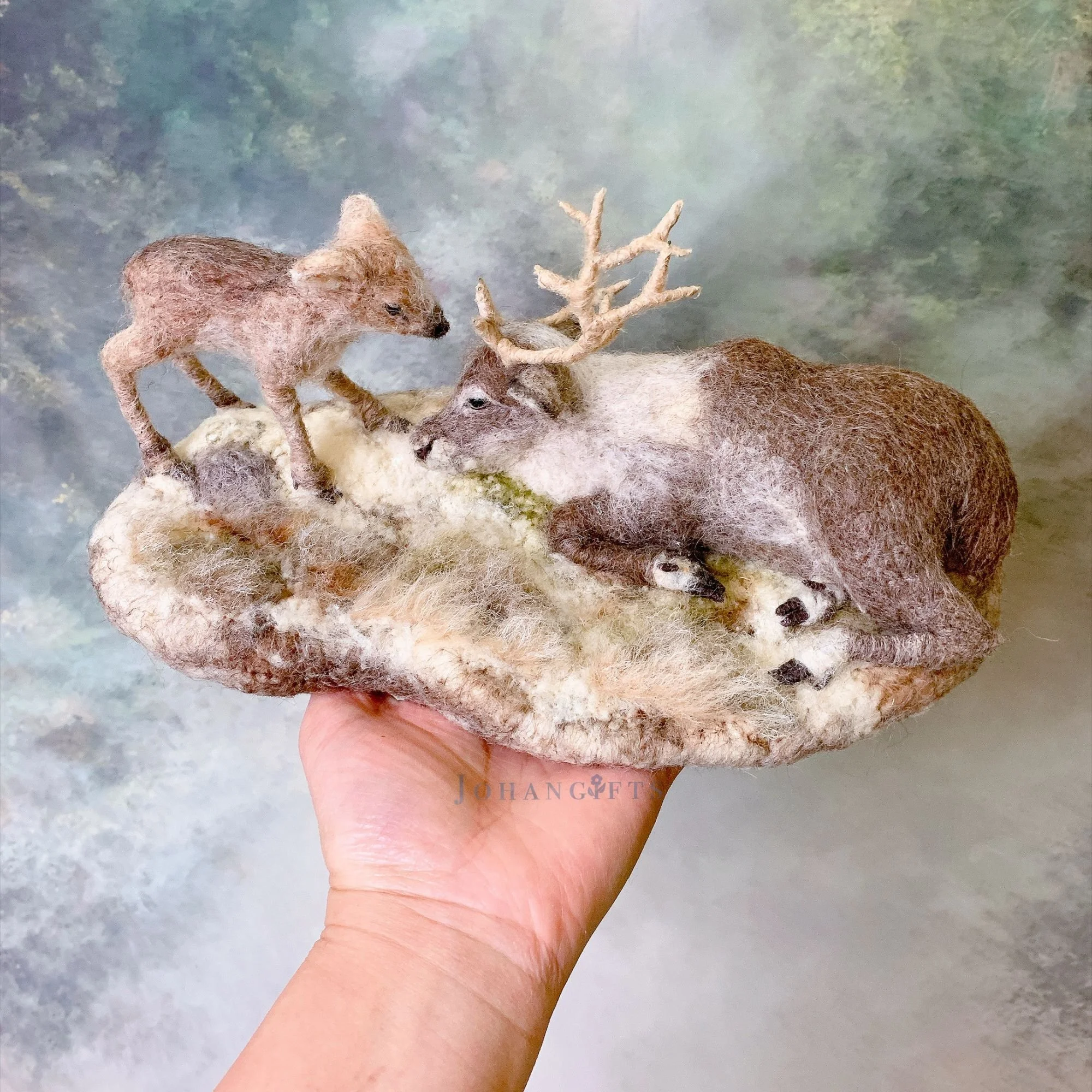 caribou-parent-and-baby-wildlife-felt-sculpture.jpg