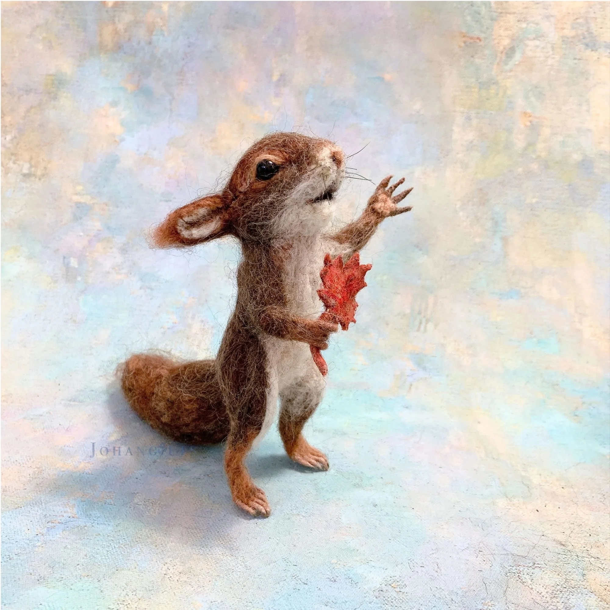 squirrel-with-maple-leaf-handmade-wool-art.jpg