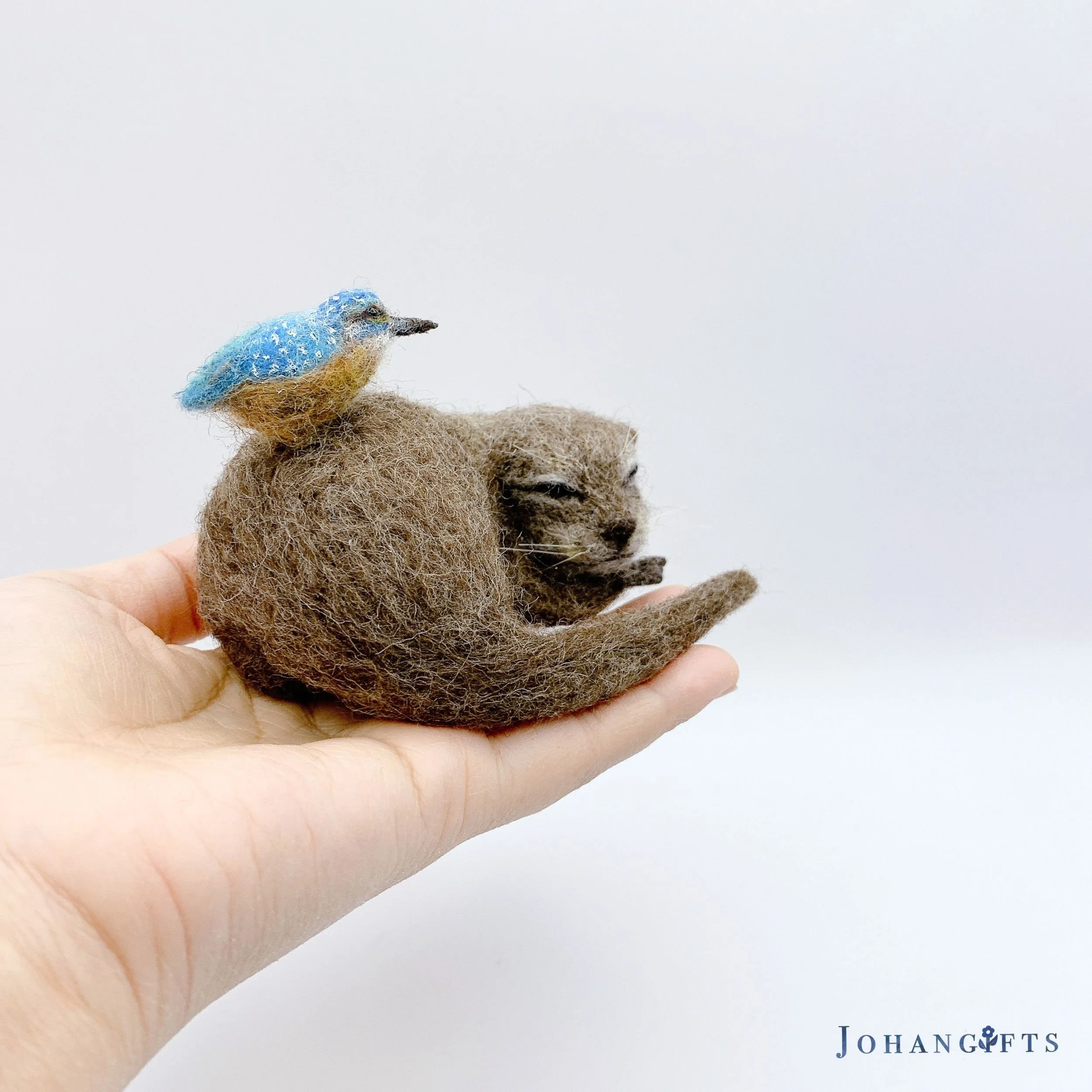 needle-felted-otter-with-kingfisher-bird-nature-lover-gift.jpg