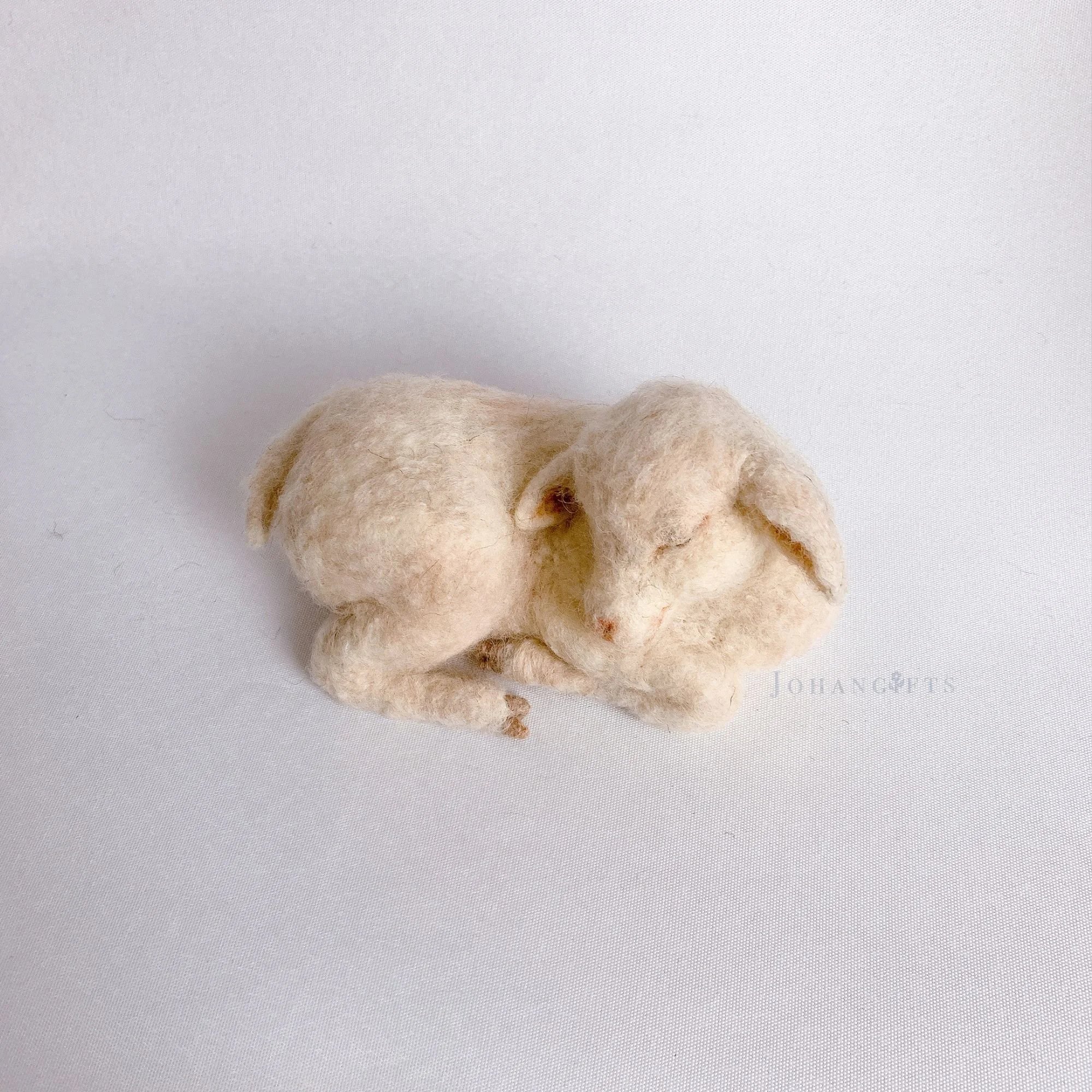 needle-felted-lamb-fibre-art.jpg