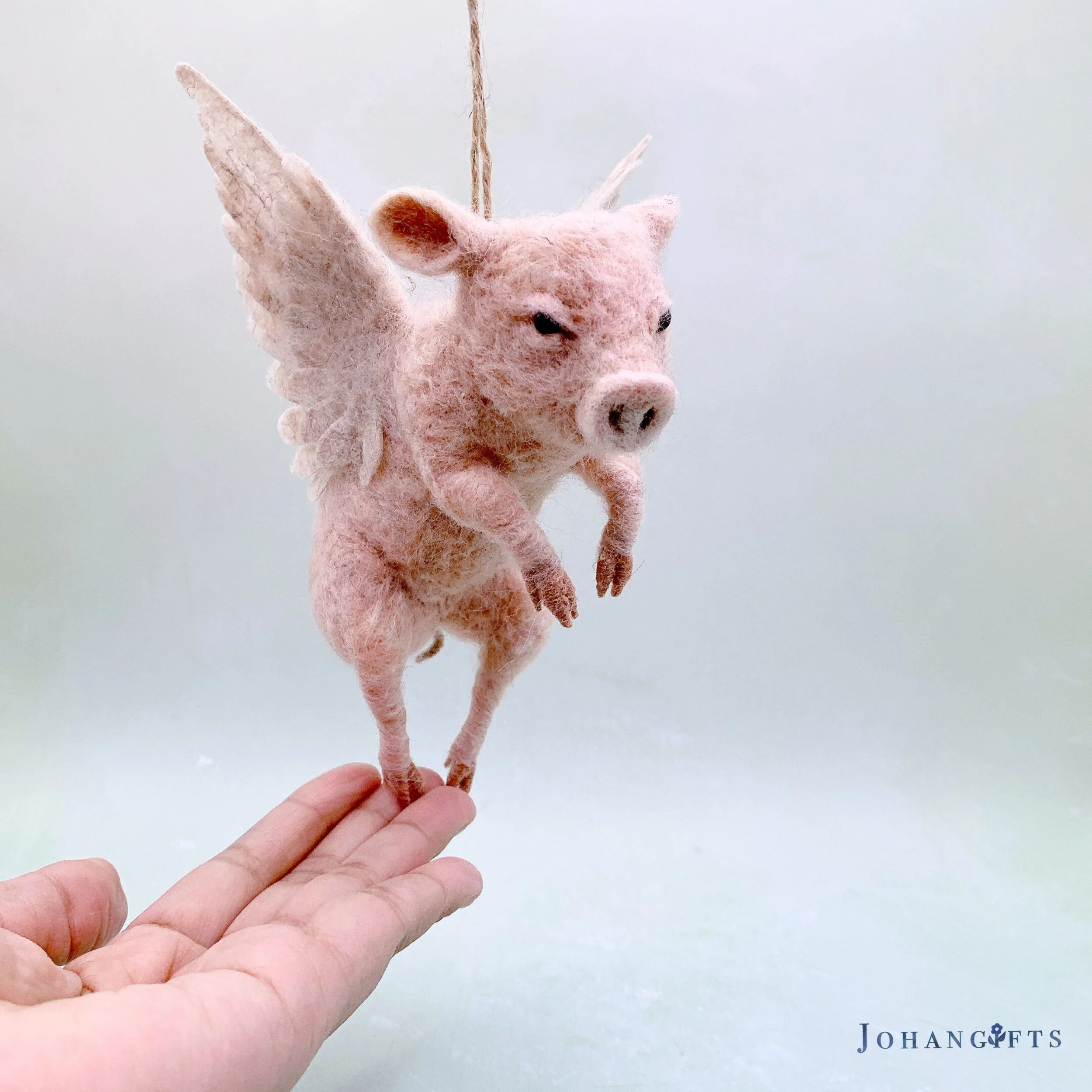 felt-animal-flying-pig-collectible.jpg