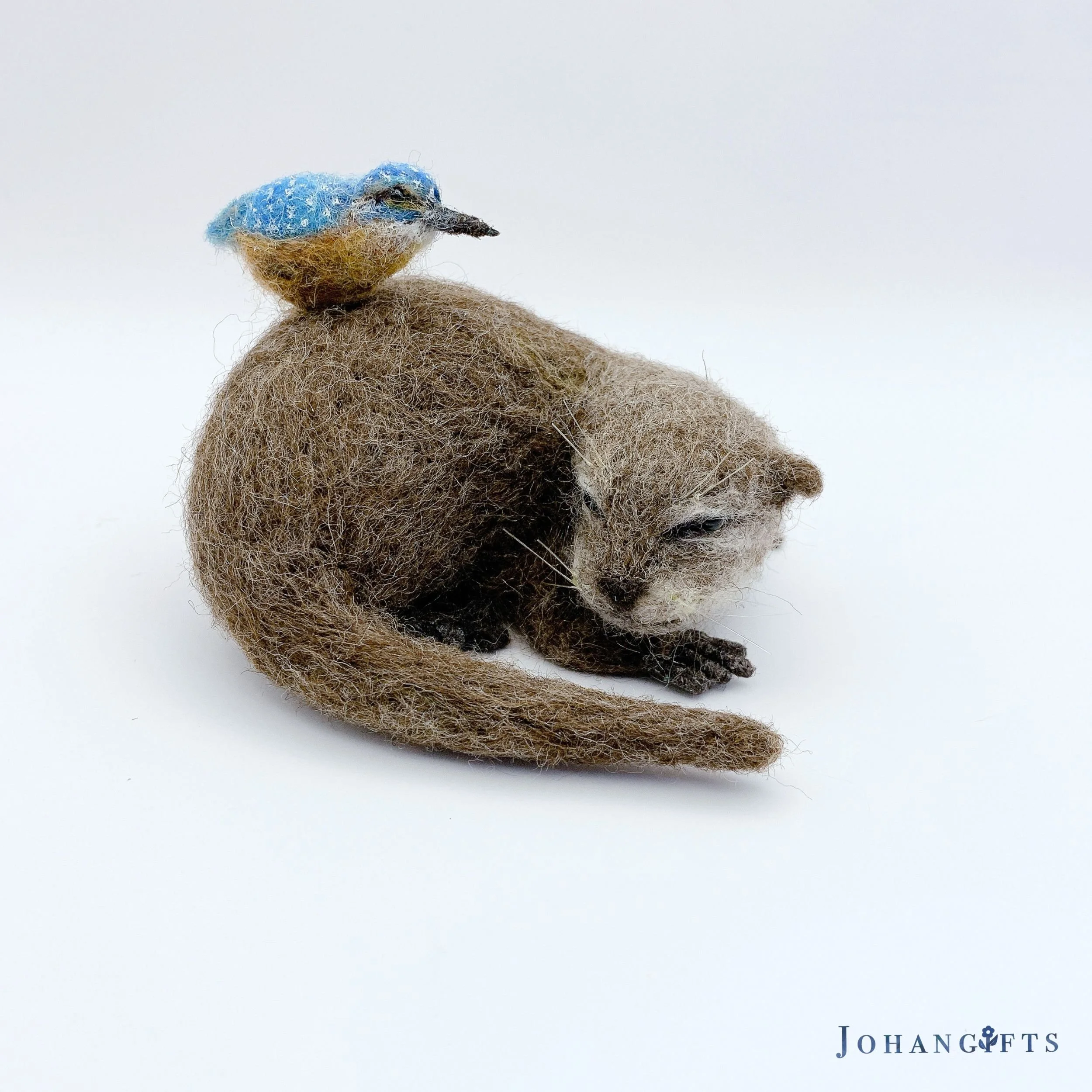 river-otter-with-blue-kingfisher-felted-animal-figurine.jpg