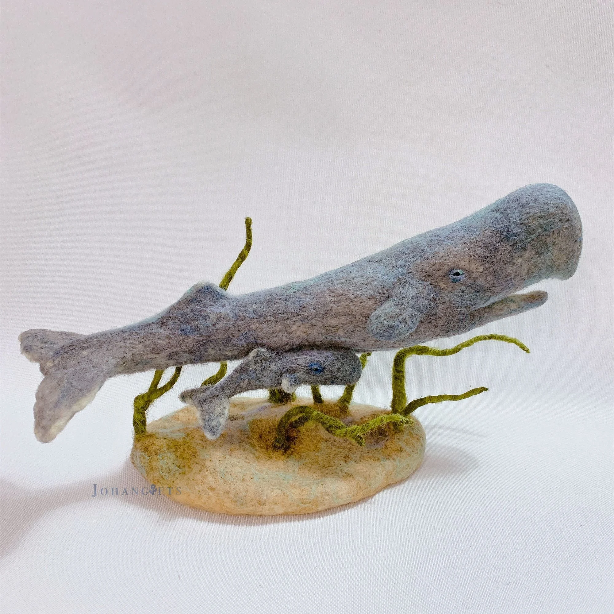 needle-felted-whale-mother-calf-ocean-scene.jpg