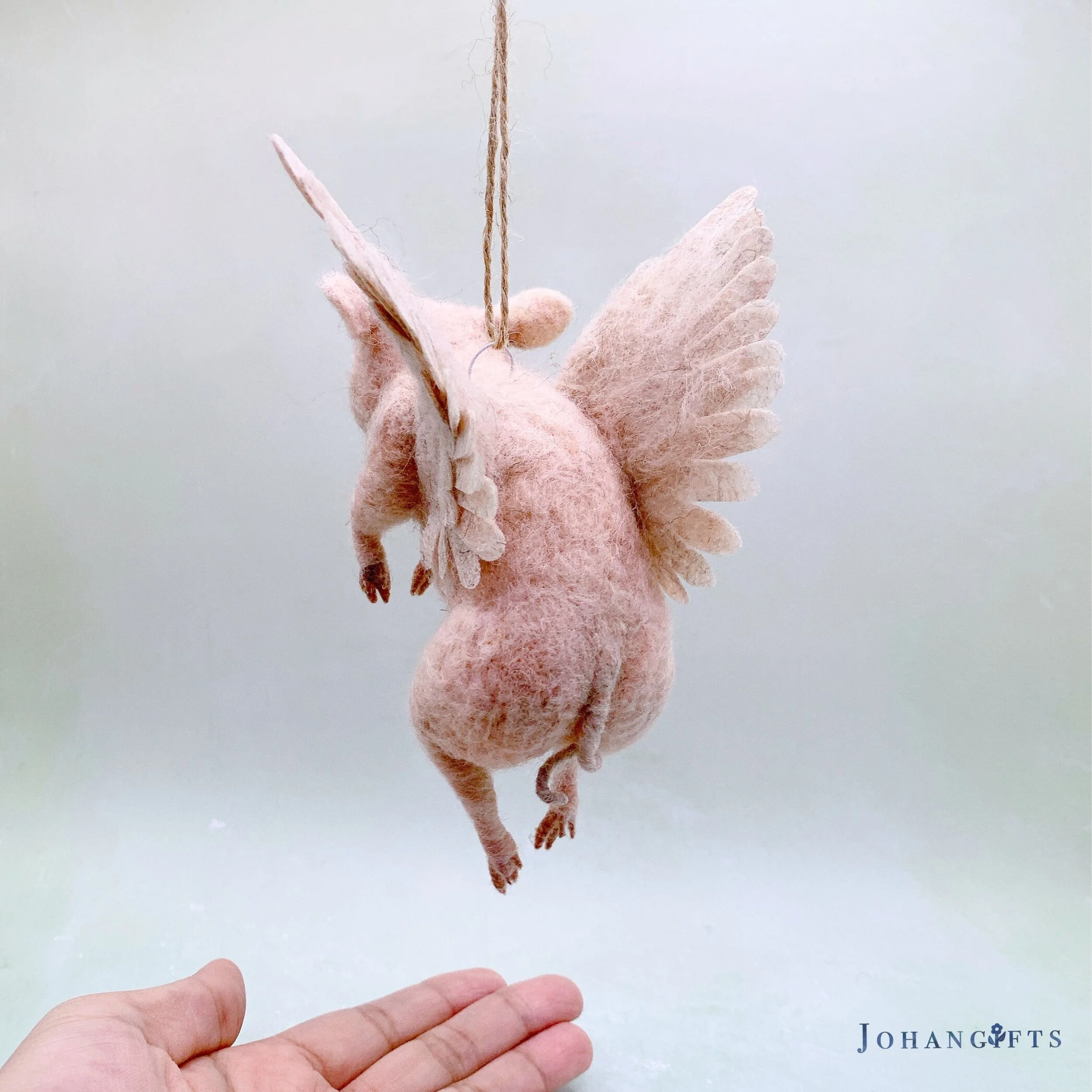 flying-pig-needle-felt.jpg