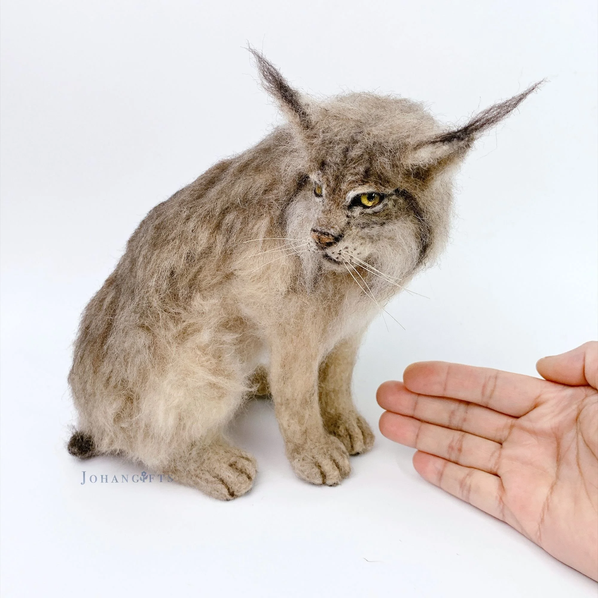 realistic-canada-lynx-fibre-art.jpg