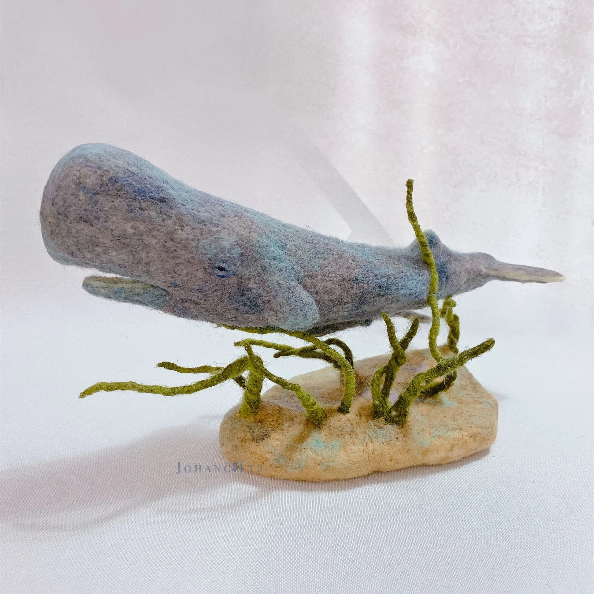 handmade-whale-wool-sculpture-seaweed-diorama.jpg