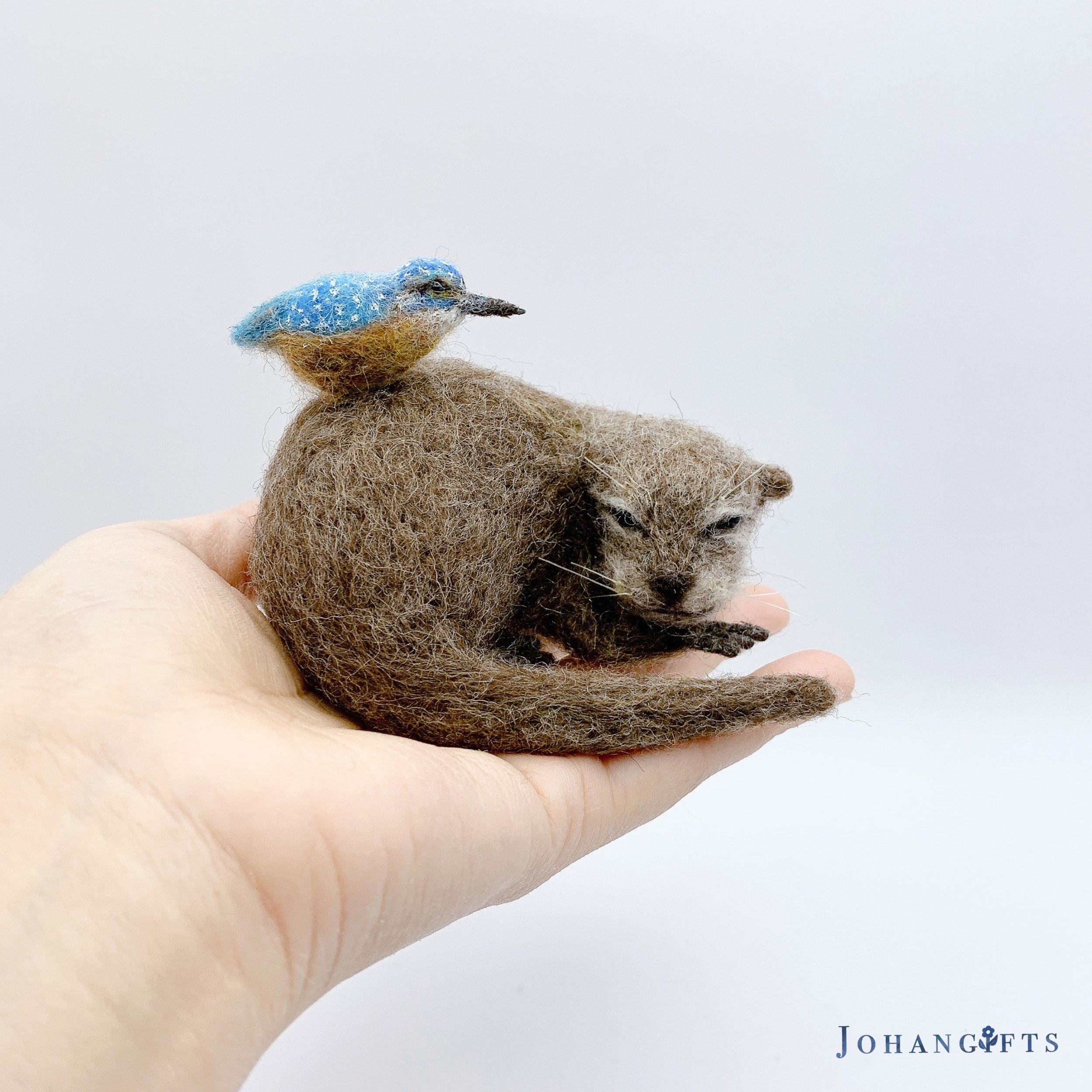 river-otter-and-kingfisher-collectible-animal-art-gift.jpg
