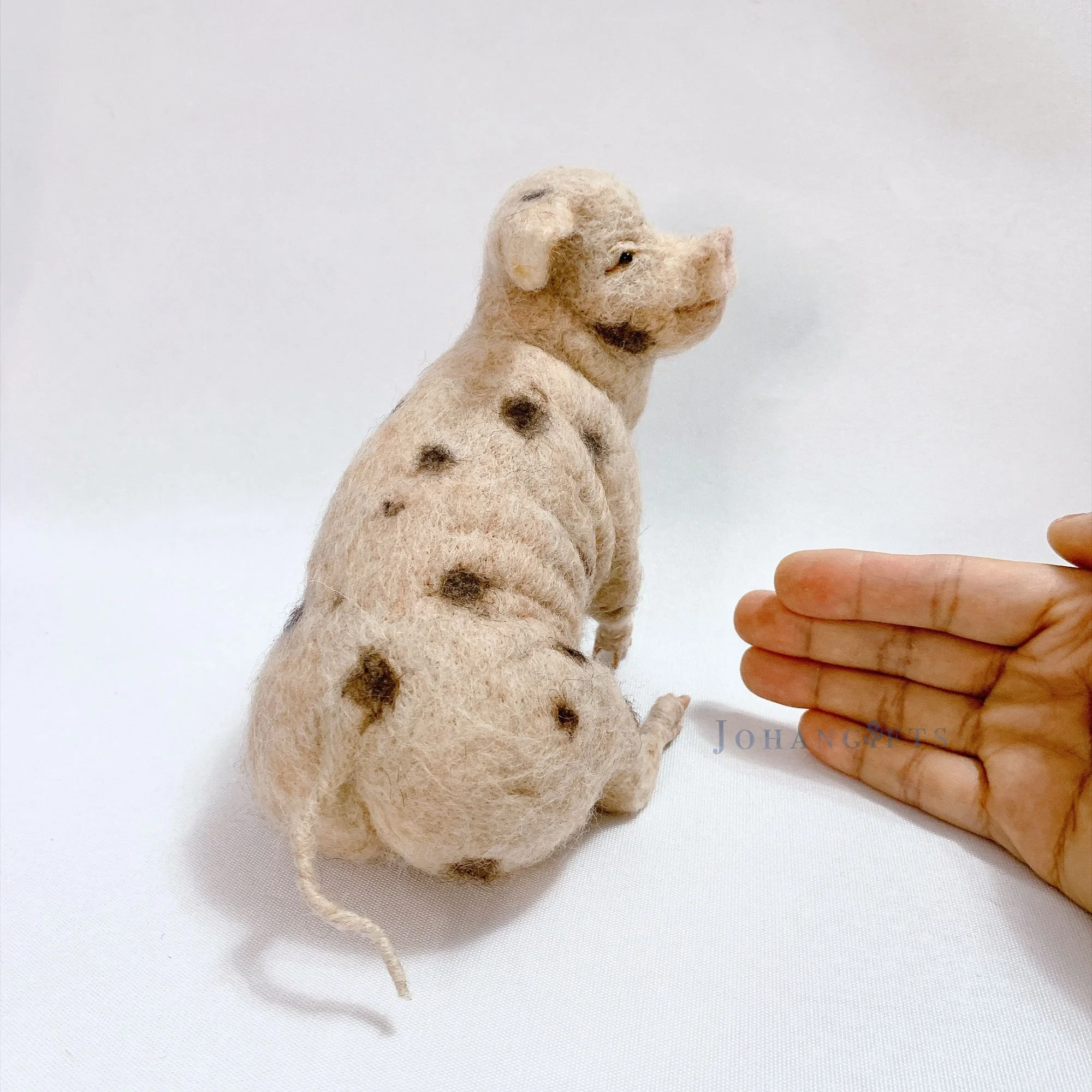 handmade-gloucestershire-old-spot-pig-figurine.jpg