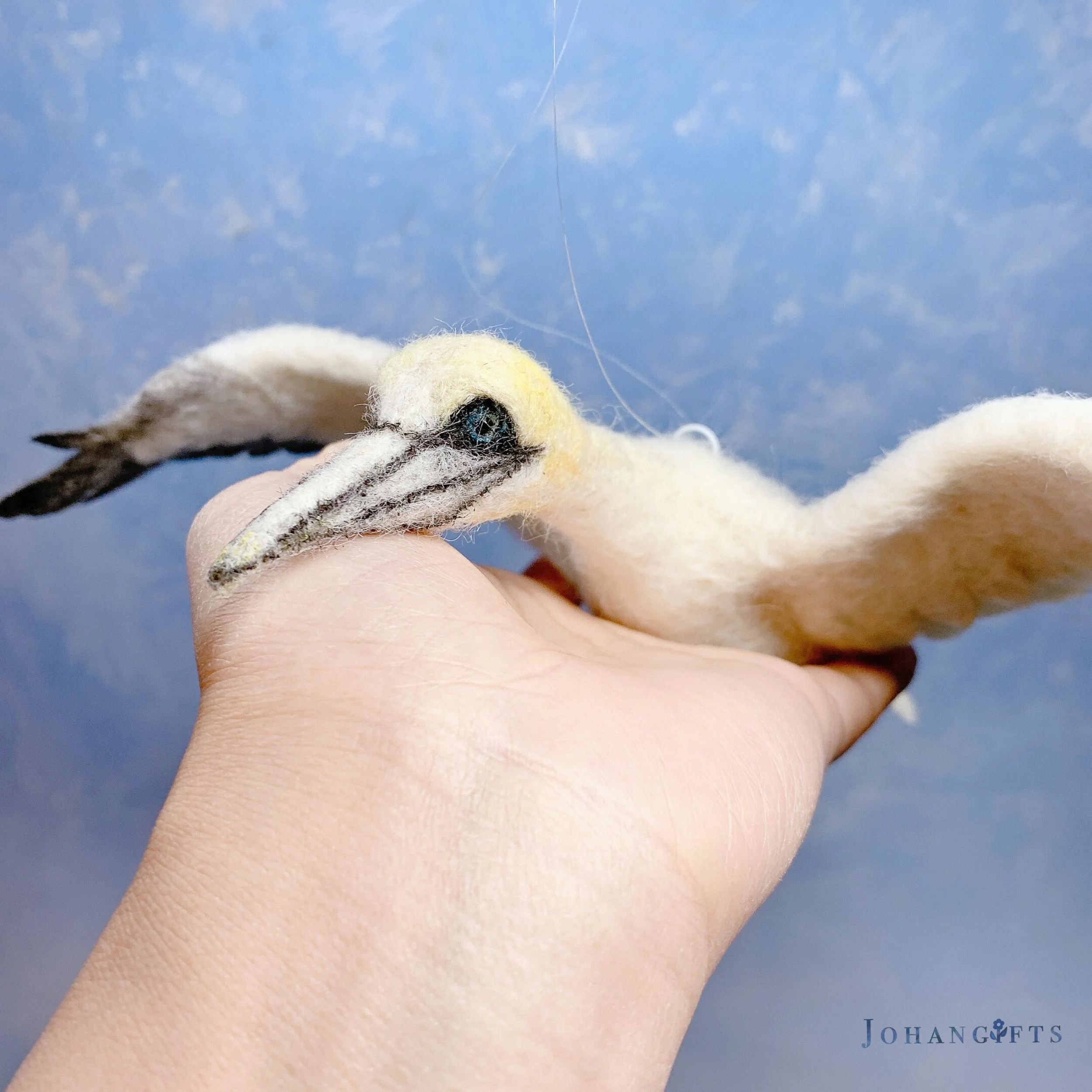 northern-gannet-needle-felted-beak-detail.jpg