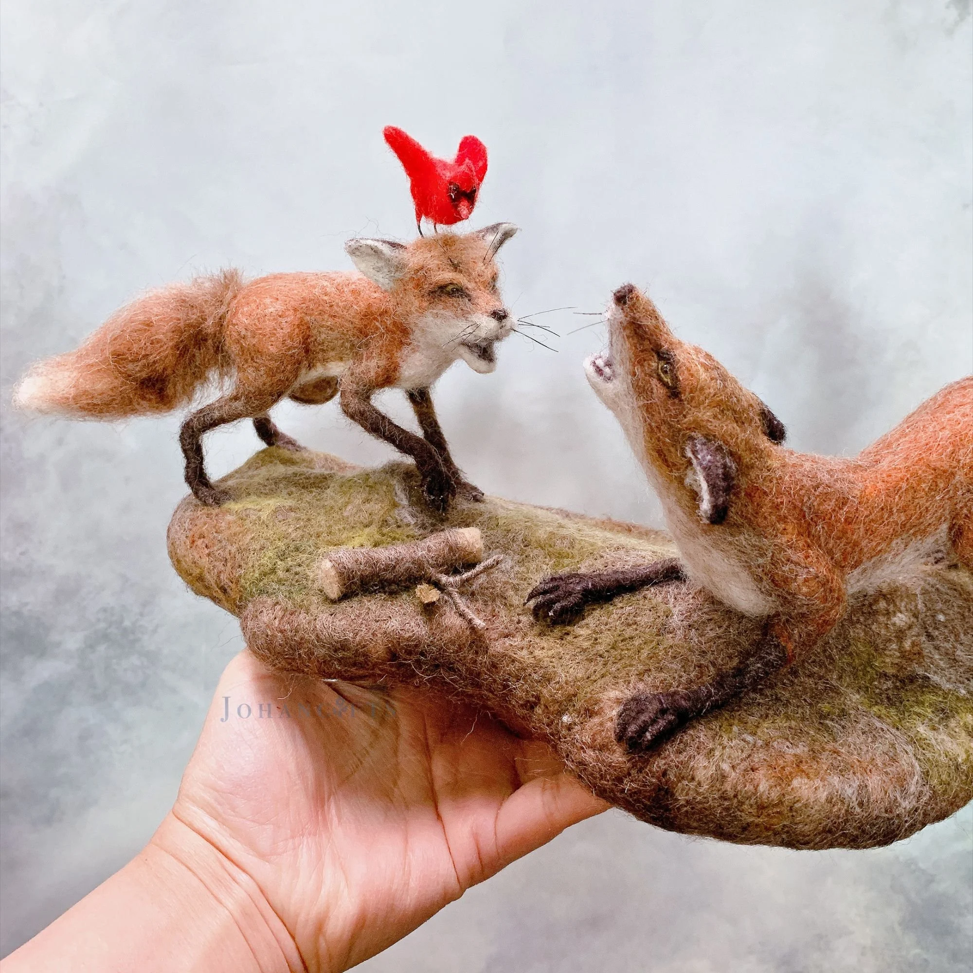 realistic-needle-felted-red-fox-sculpture.jpg