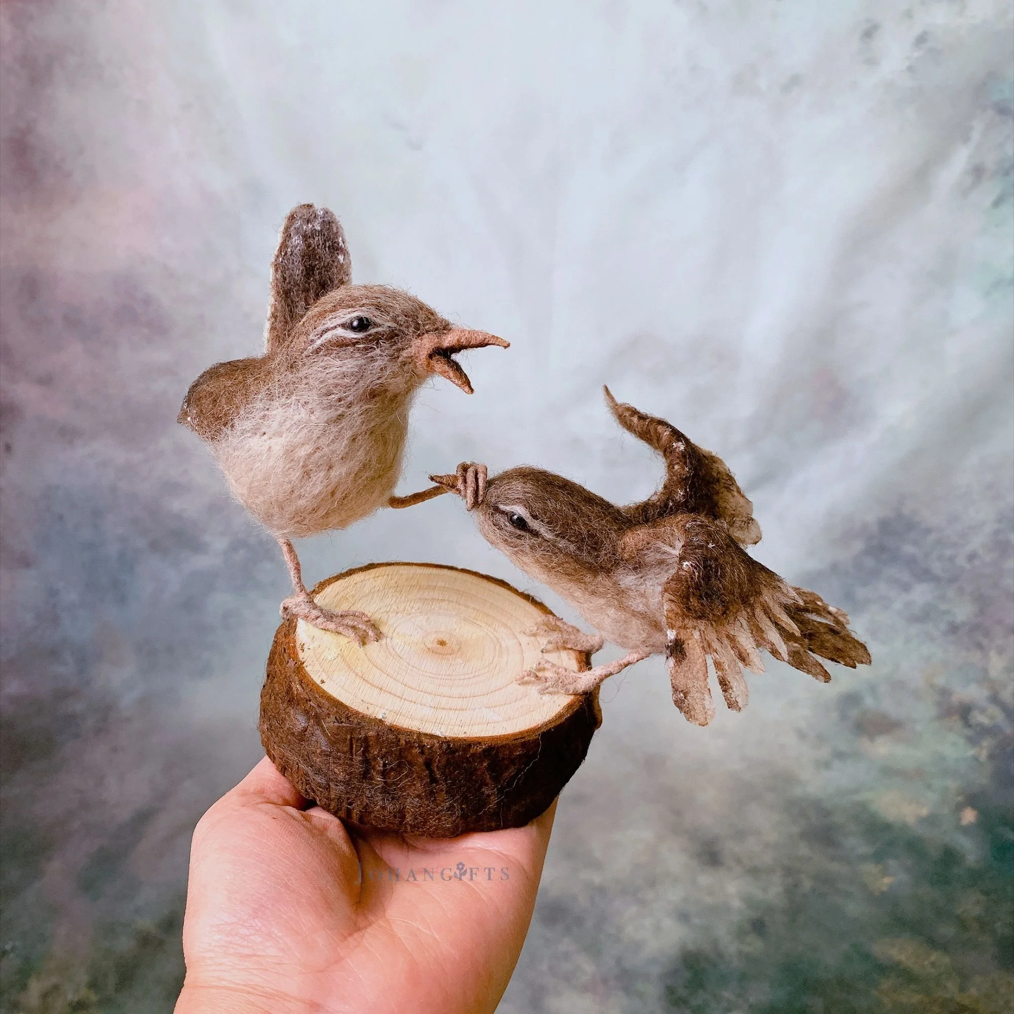 realistic-needle-felted-wren-birds-sculpture.jpg