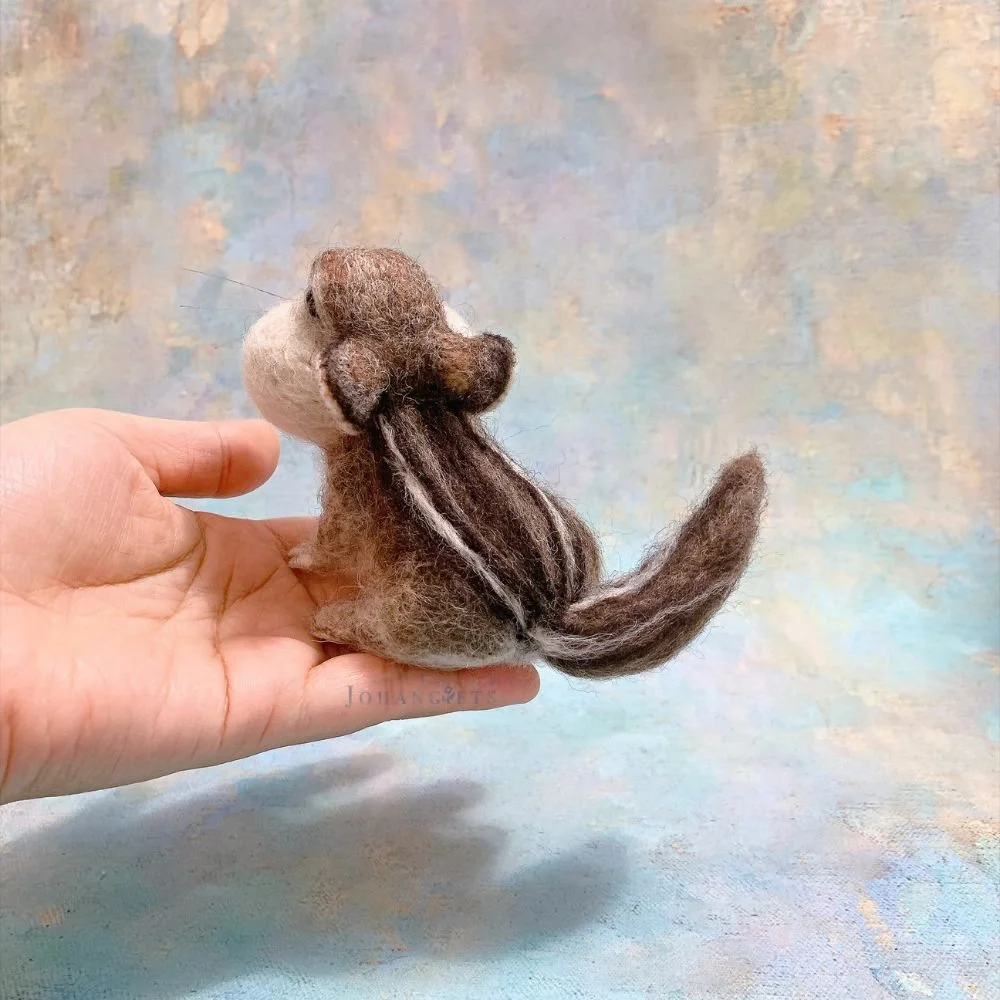 handcrafted-chipmunk-needle-felting-sculpture.jpg