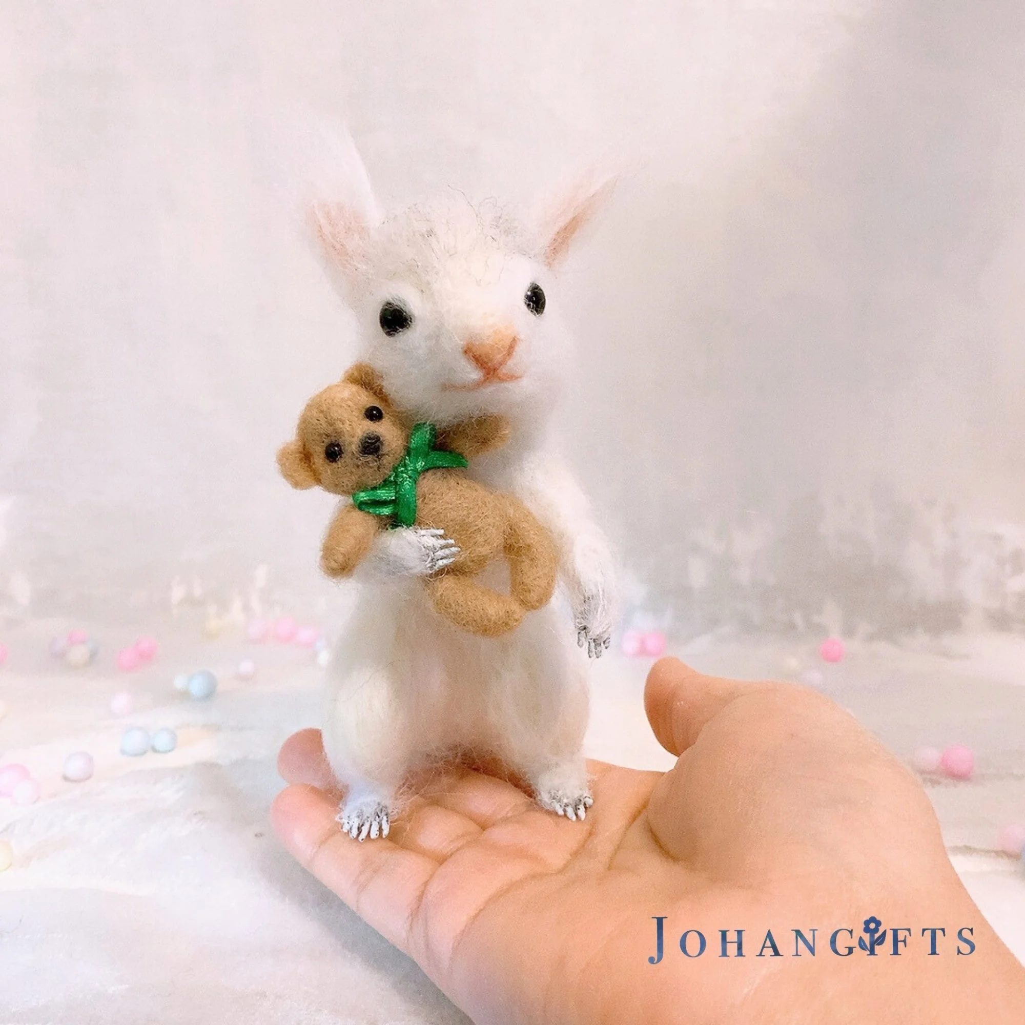 White squirrel | 2023