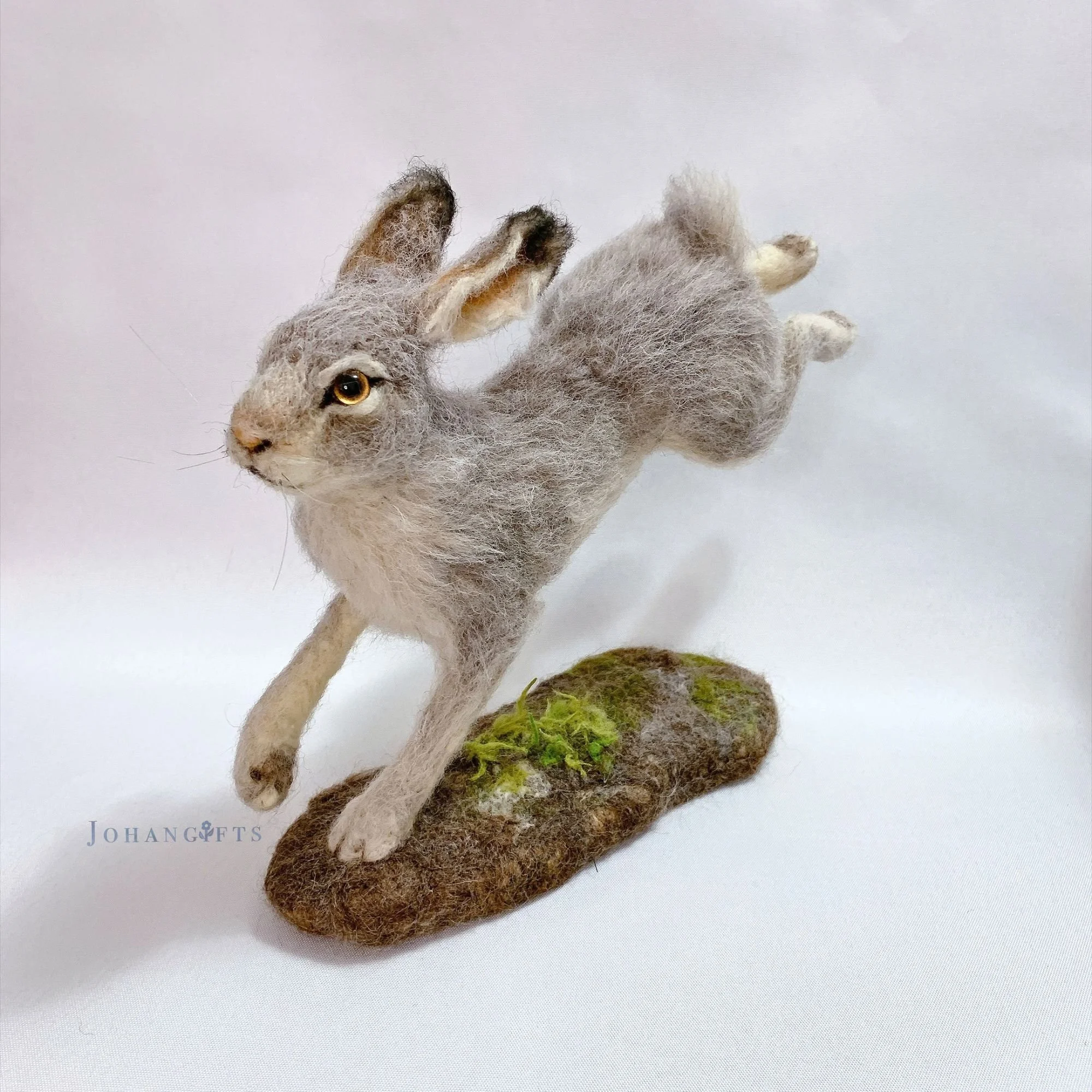 needle-felted-arctic-hare-wildlife-sculpture.jpg