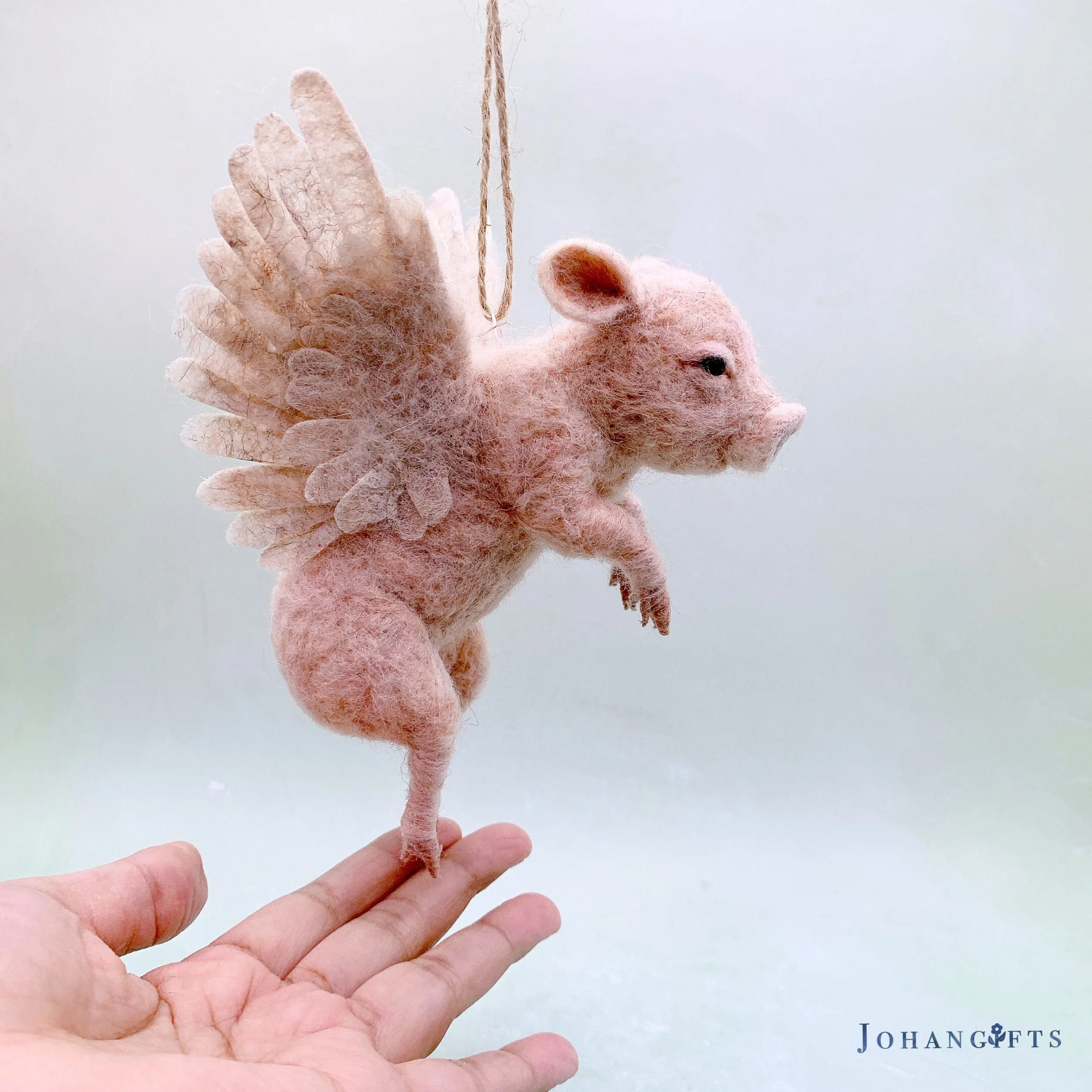 fantasy-flying-pig-handmade.jpg