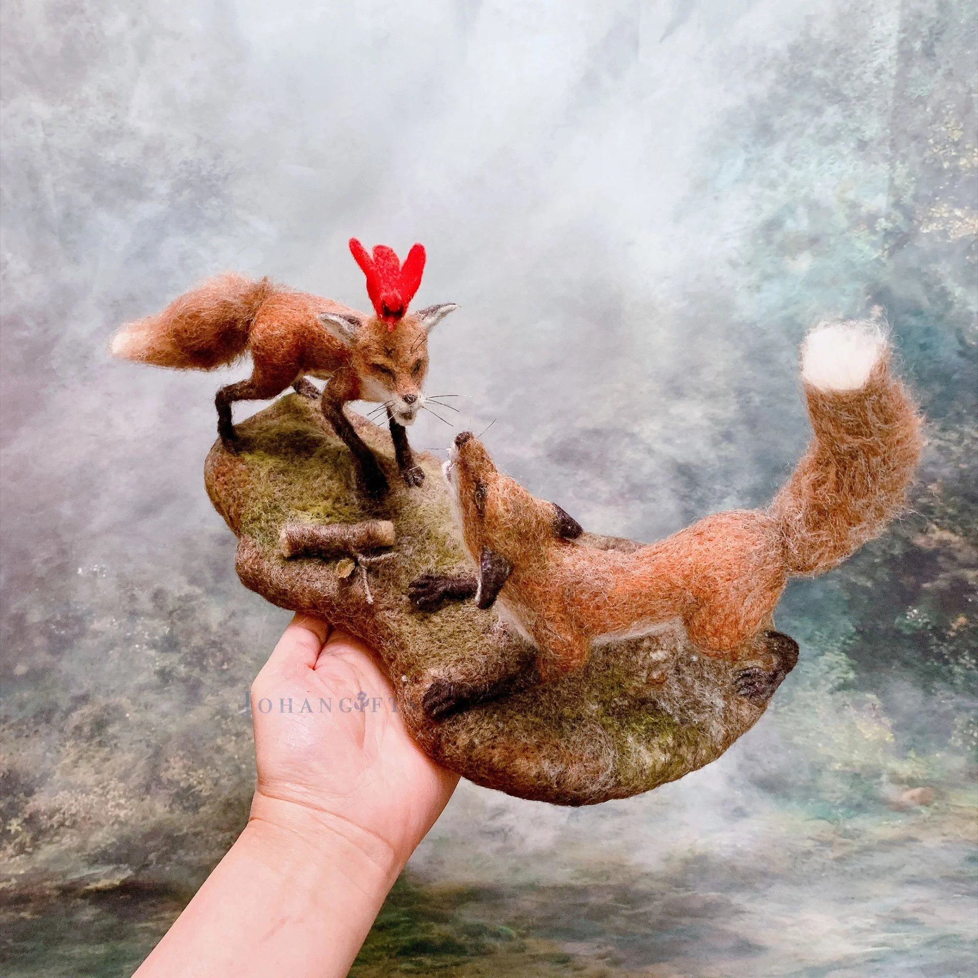 needle-felted-woodland-animals-diorama.jpg
