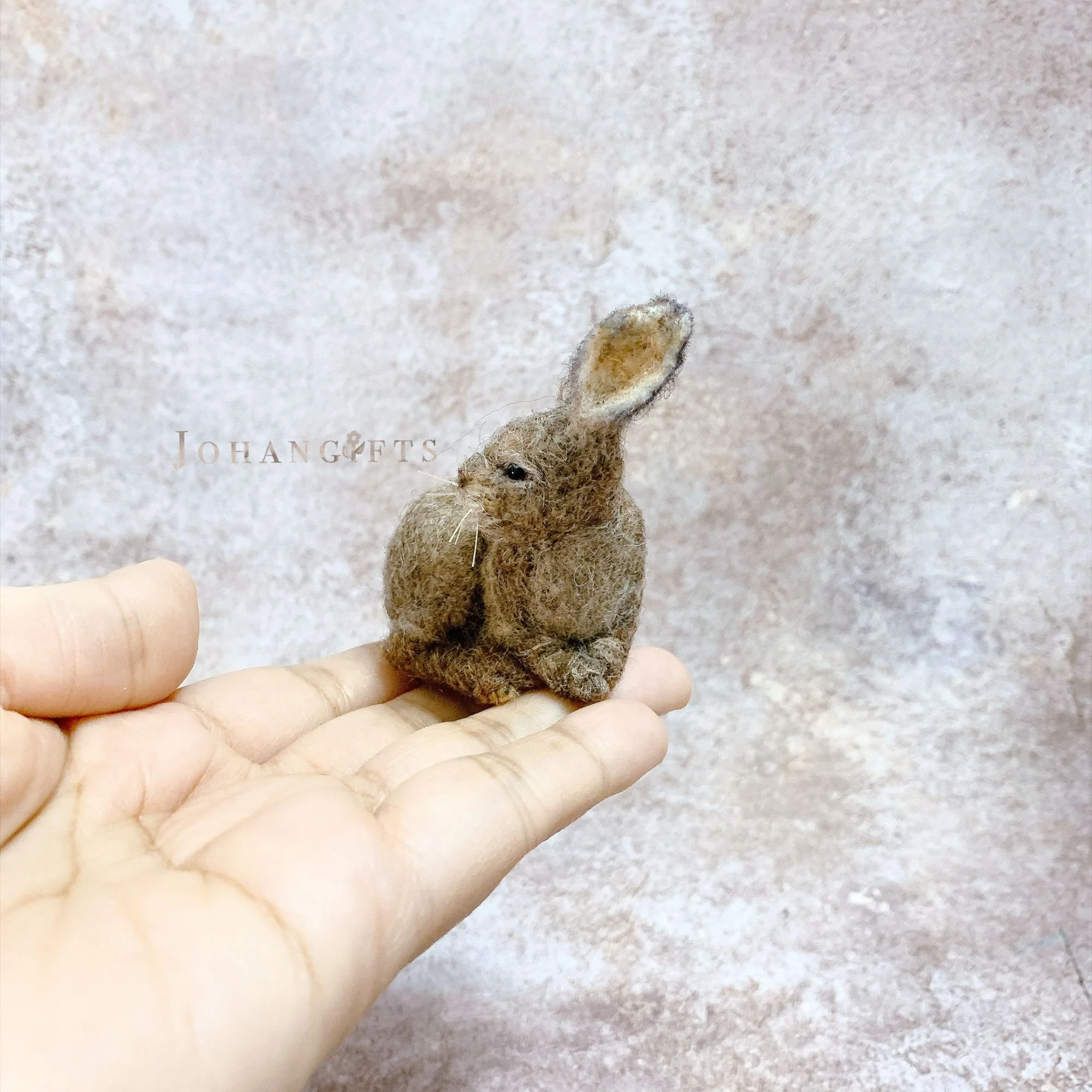 realistic-rabbit-miniature-needle-felted-wool-sculpture.jpg
