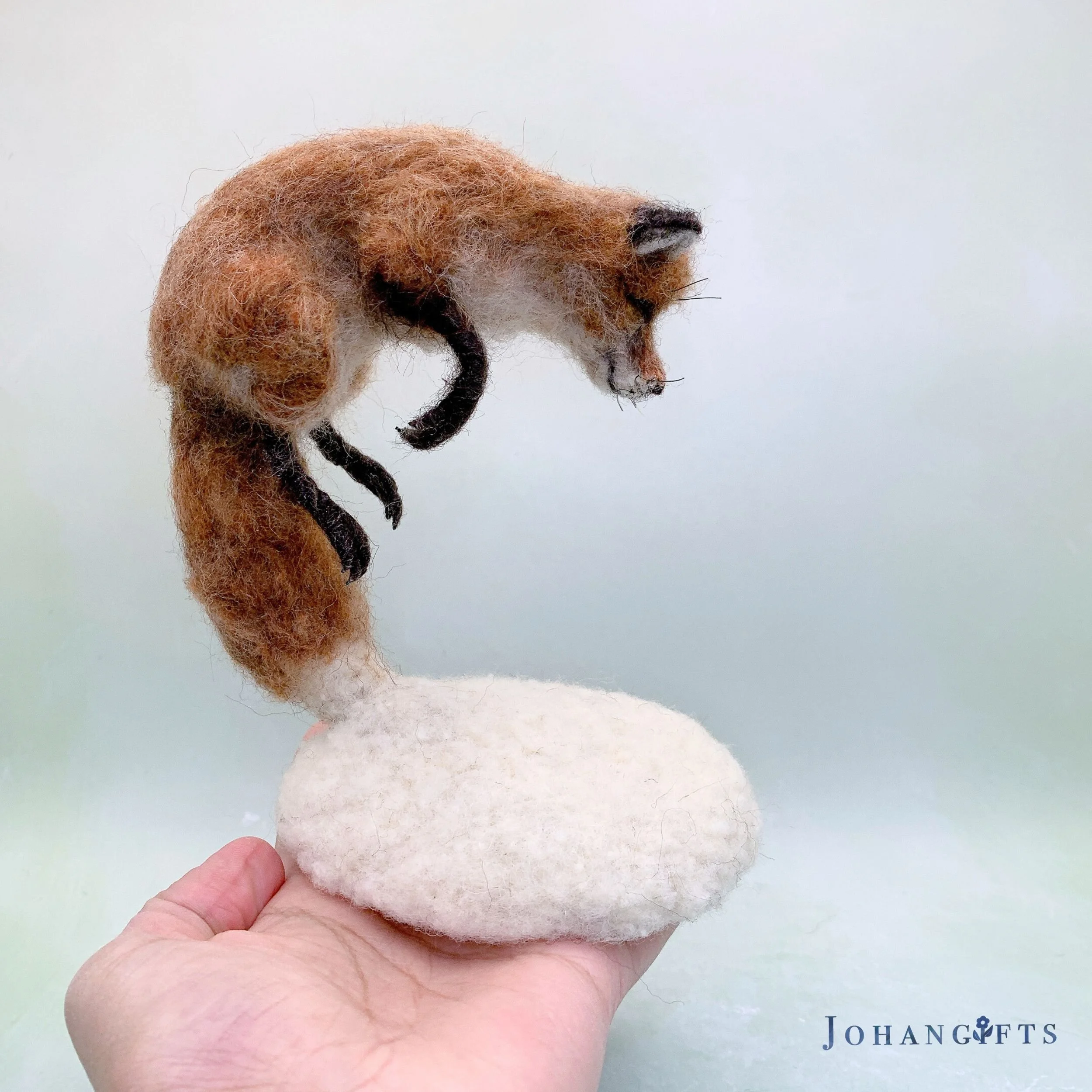 Jumping fox | 2025