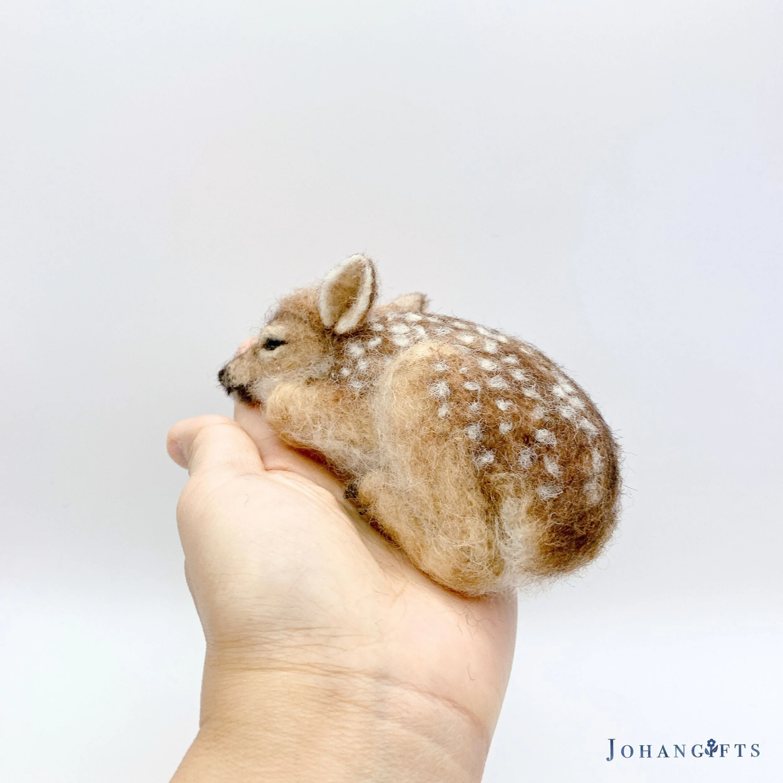 peaceful-sleeping-fawn-figurine.jpg