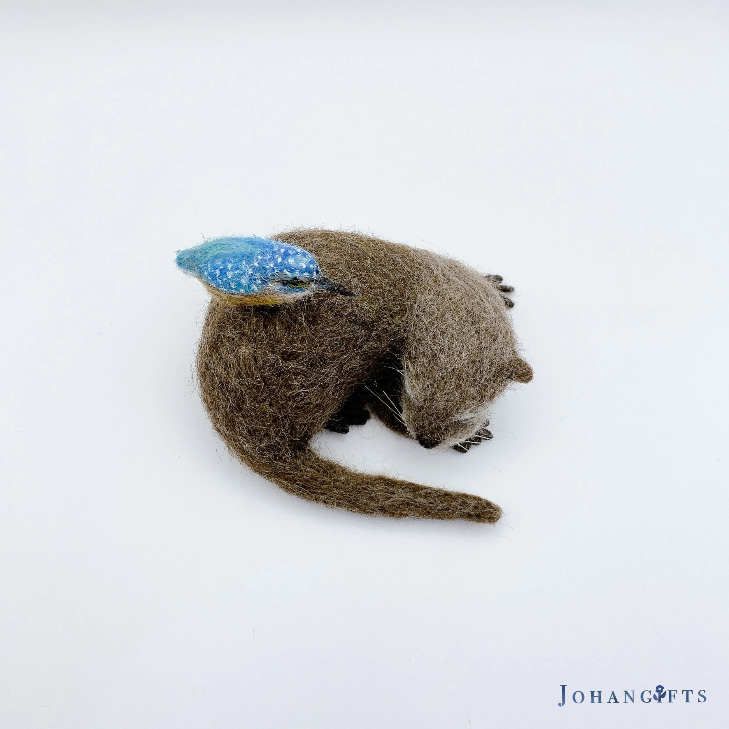 handmade-otter-and-kingfisher-gift-for-wildlife-lover.jpg