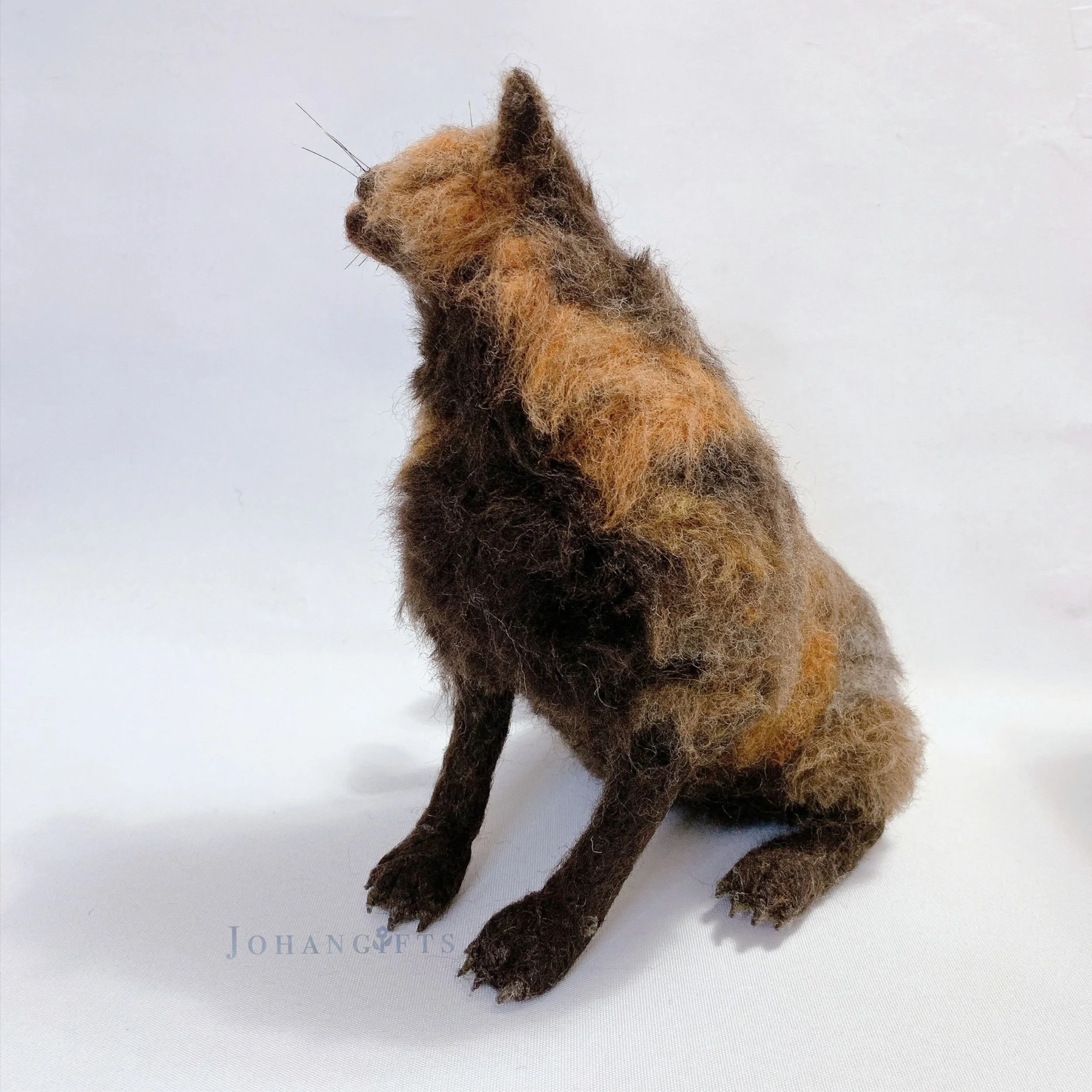 needle-felted-cross-fox-realistic-wildlife-art.jpg