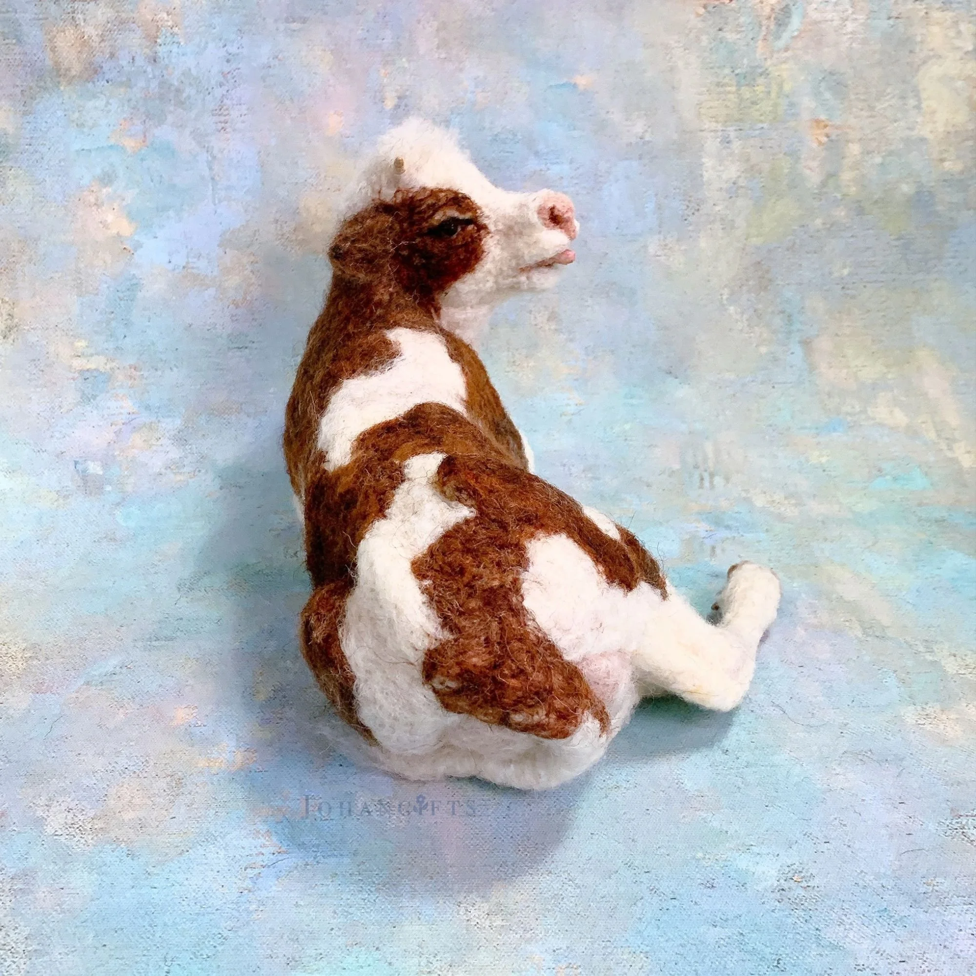 cute-sitting-cow-fiber-sculpture.jpg