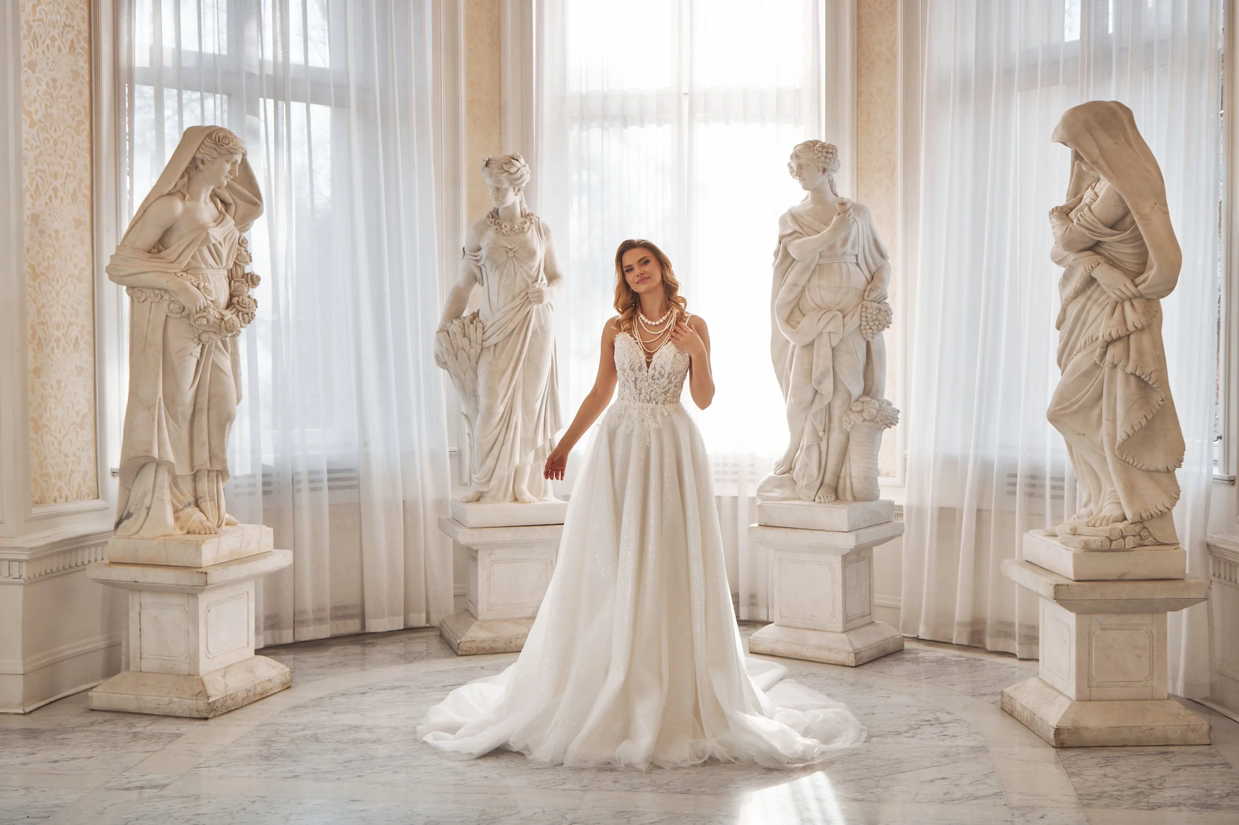 Brautkleid von Lia Bella in A-Linie
