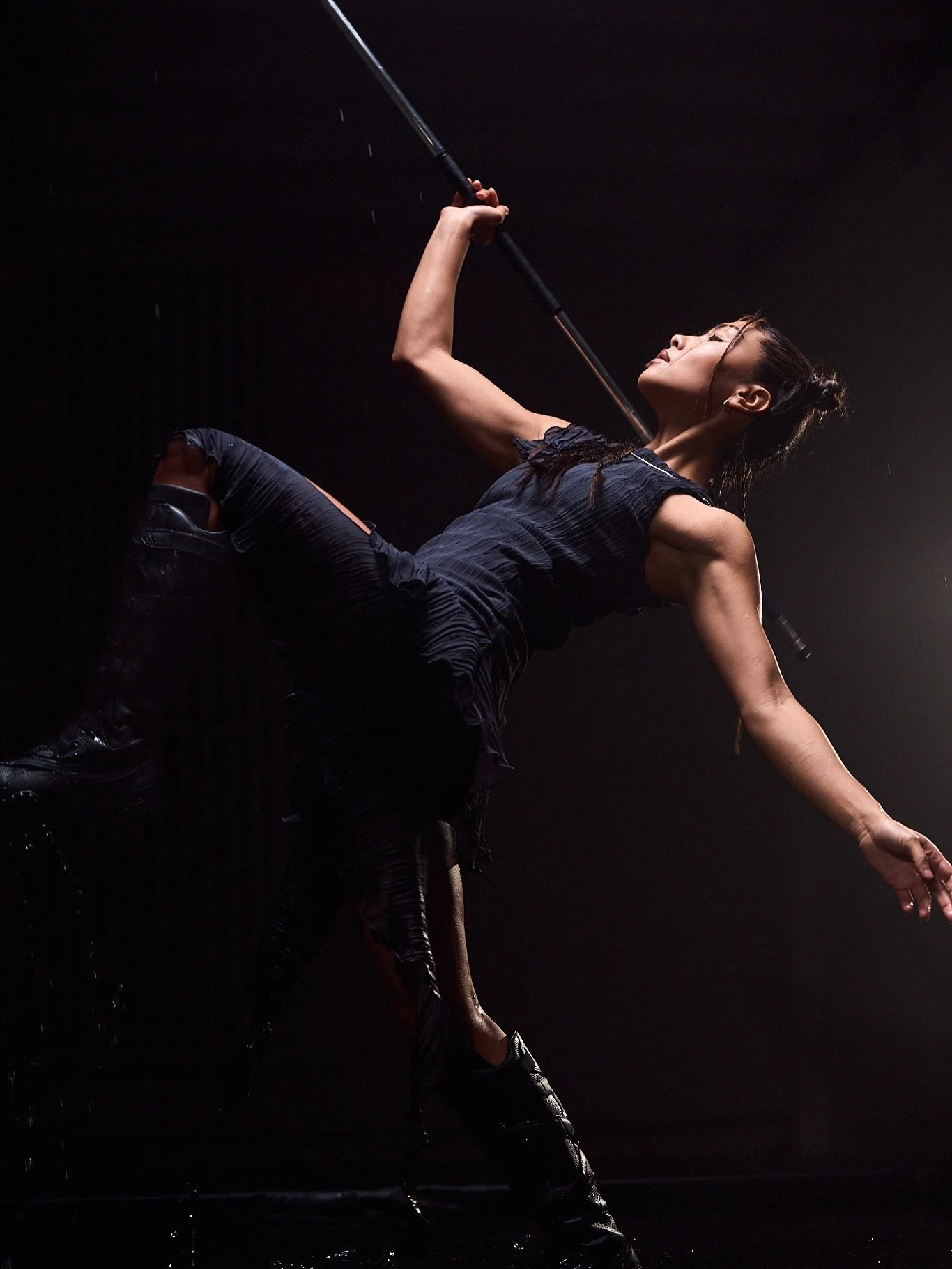 Don&rsquo;t wait for the change of circumstances.
You change the circumstances.

Model | @teckybecky_ 
Workshop | @murielrieben 
Location | @fotohalle 
Event | @swisscreatorlab x @sony.schweiz 

#swissphotographer #swisscreatorlab #kungfu #kungfugirl