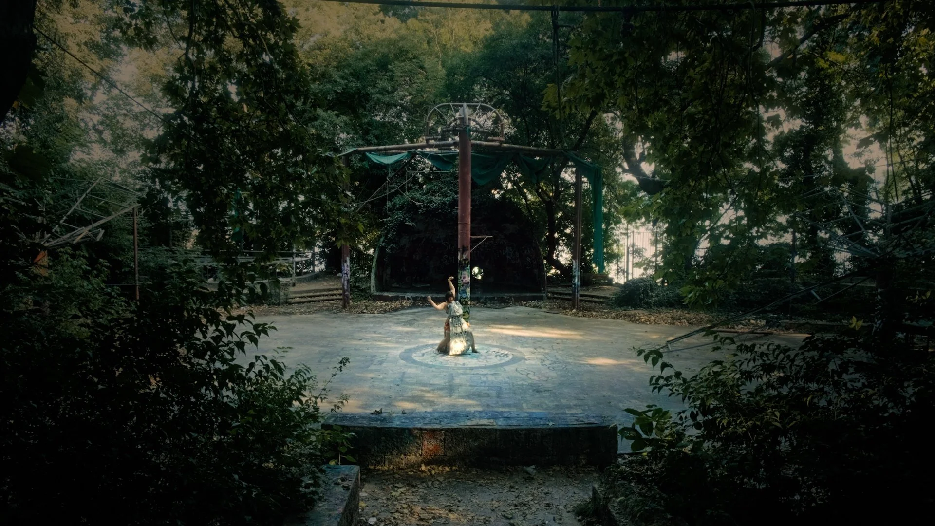 Sirena Spidera Still_1.jpg