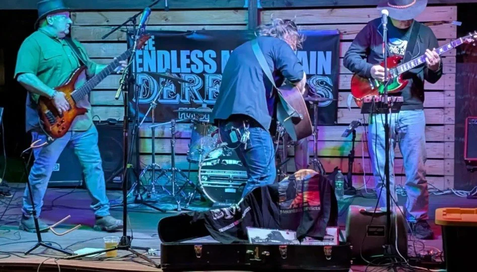 Endless Mountain Derelicts 