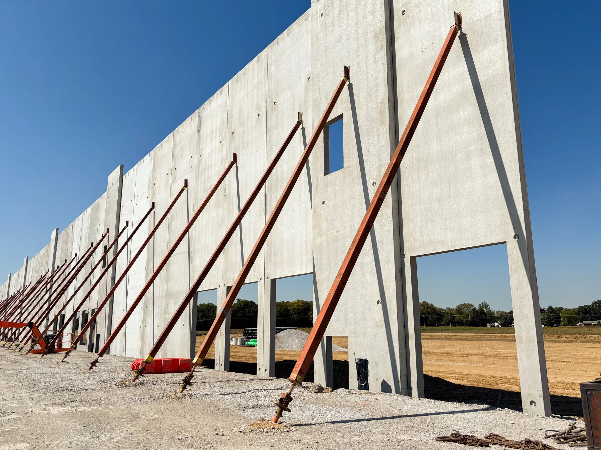 Big progress in Lockbourne, OH for ODW Logistics! 🏗️ Perimeter footings are complete, and panels are going up. These milestones mark the start of vertical construction and bring us one step closer to delivering another successful project. We&rsquo;r