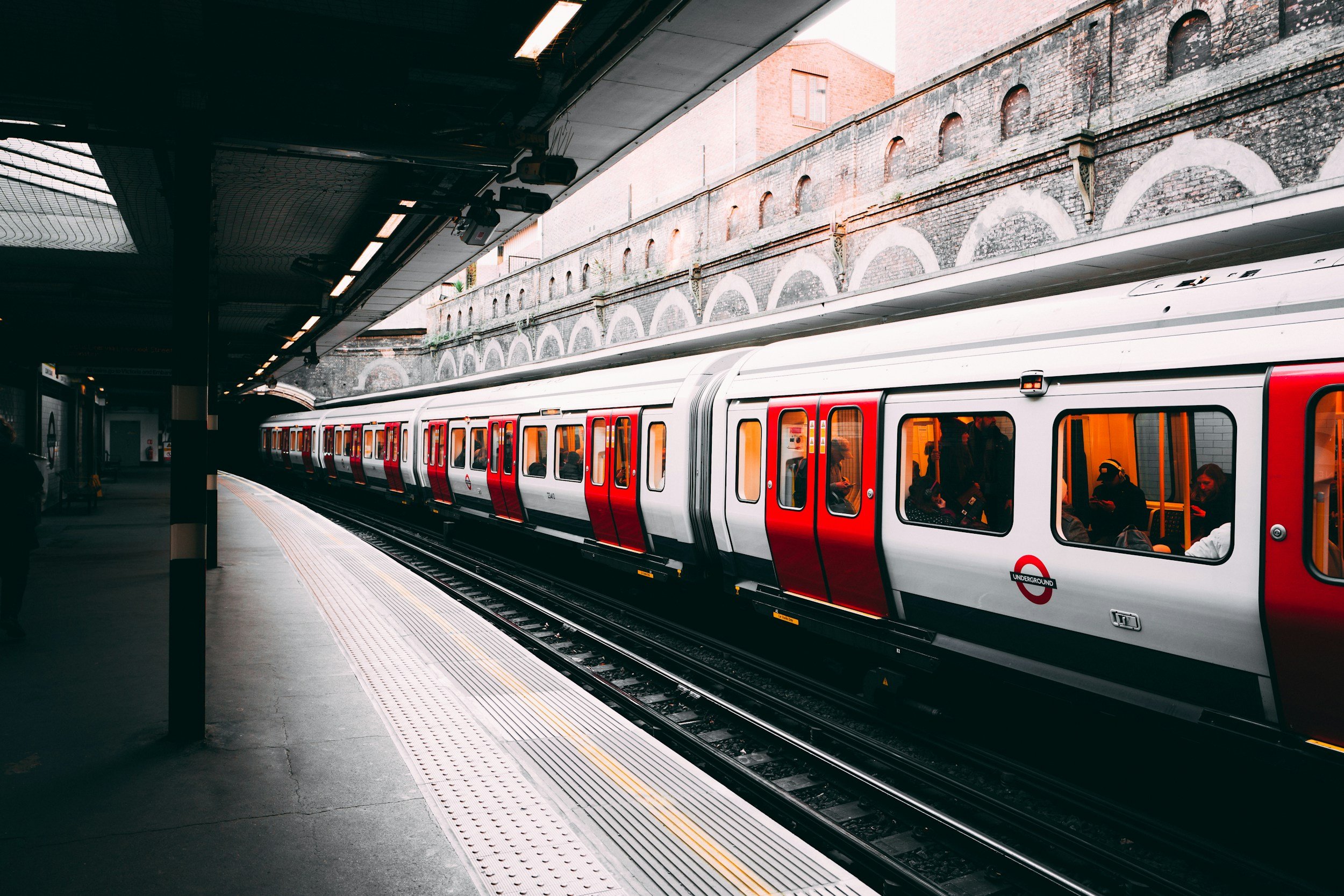 unsplash-image-PHyF2mCMei0.jpg