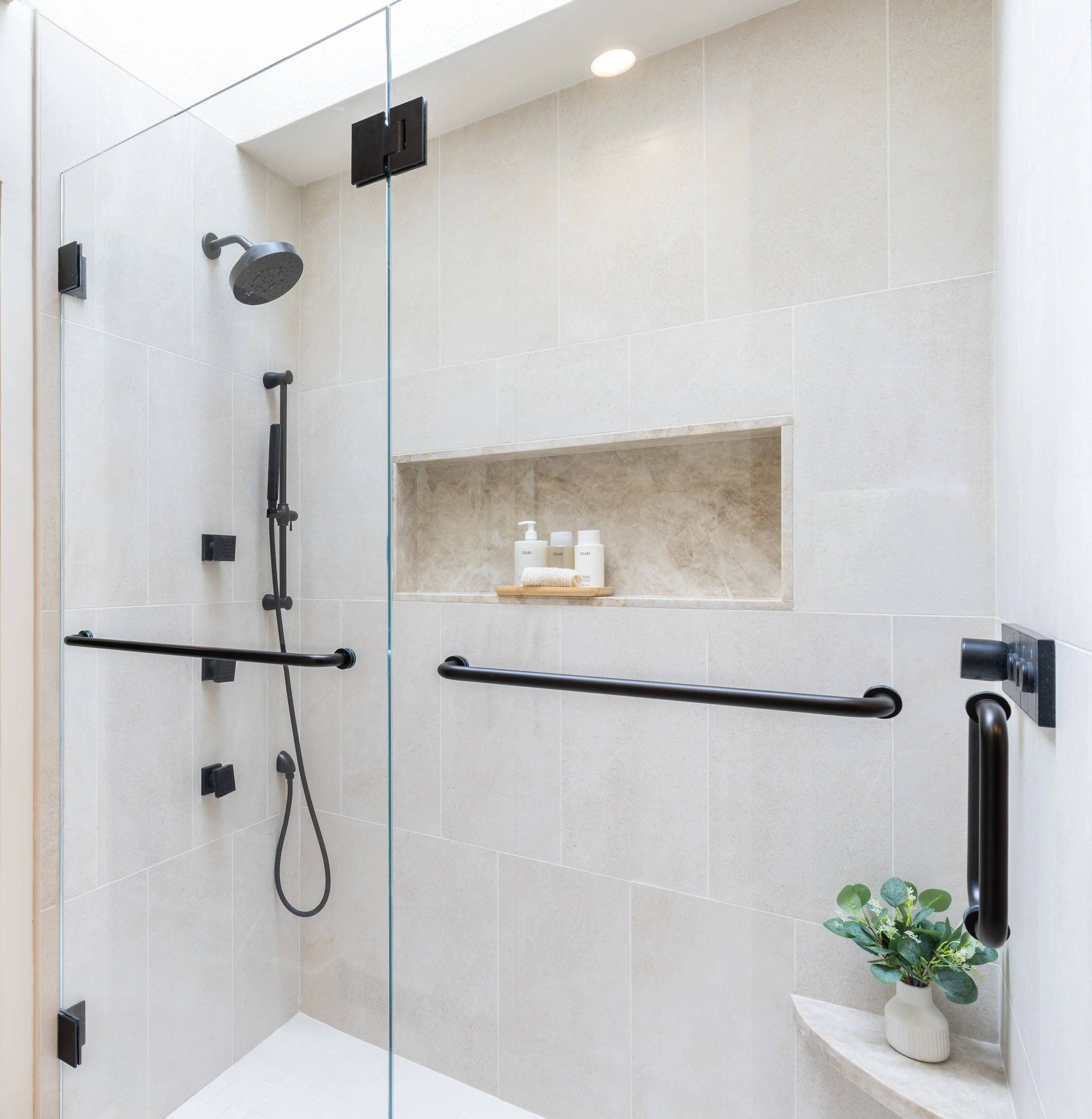 Wild Oak Primary Bath (9 of 19).jpg