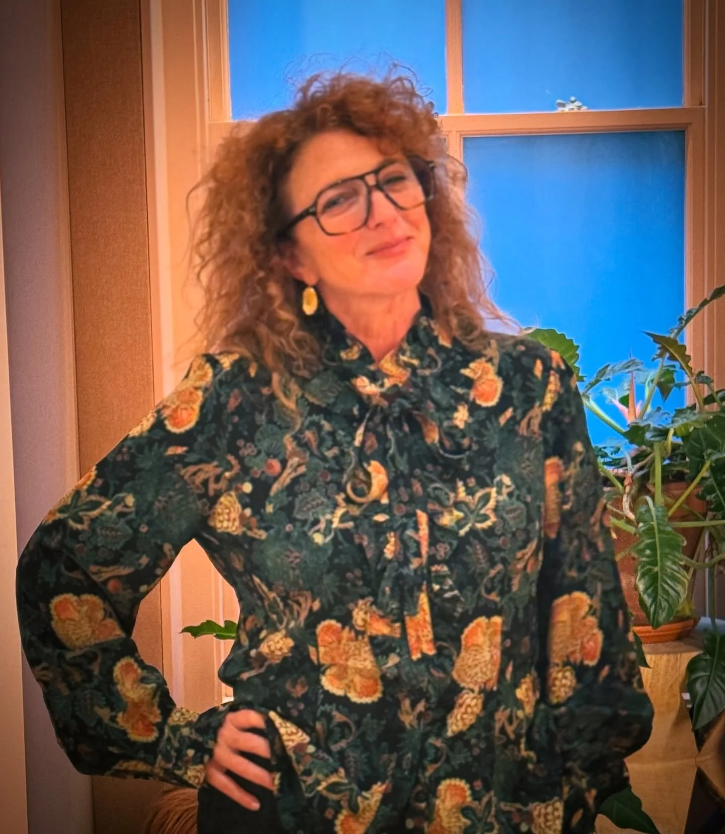 So fun when one of my besties flew in on her birthday and let me style her. This blouse by @ullajohnson was one of the many treasures. My friend is happily married, dreamy hubby, a baller of a producer but just needed some Zhoosh! Don't we all? #gety