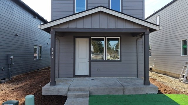 62nd Avenue Cottage Model A