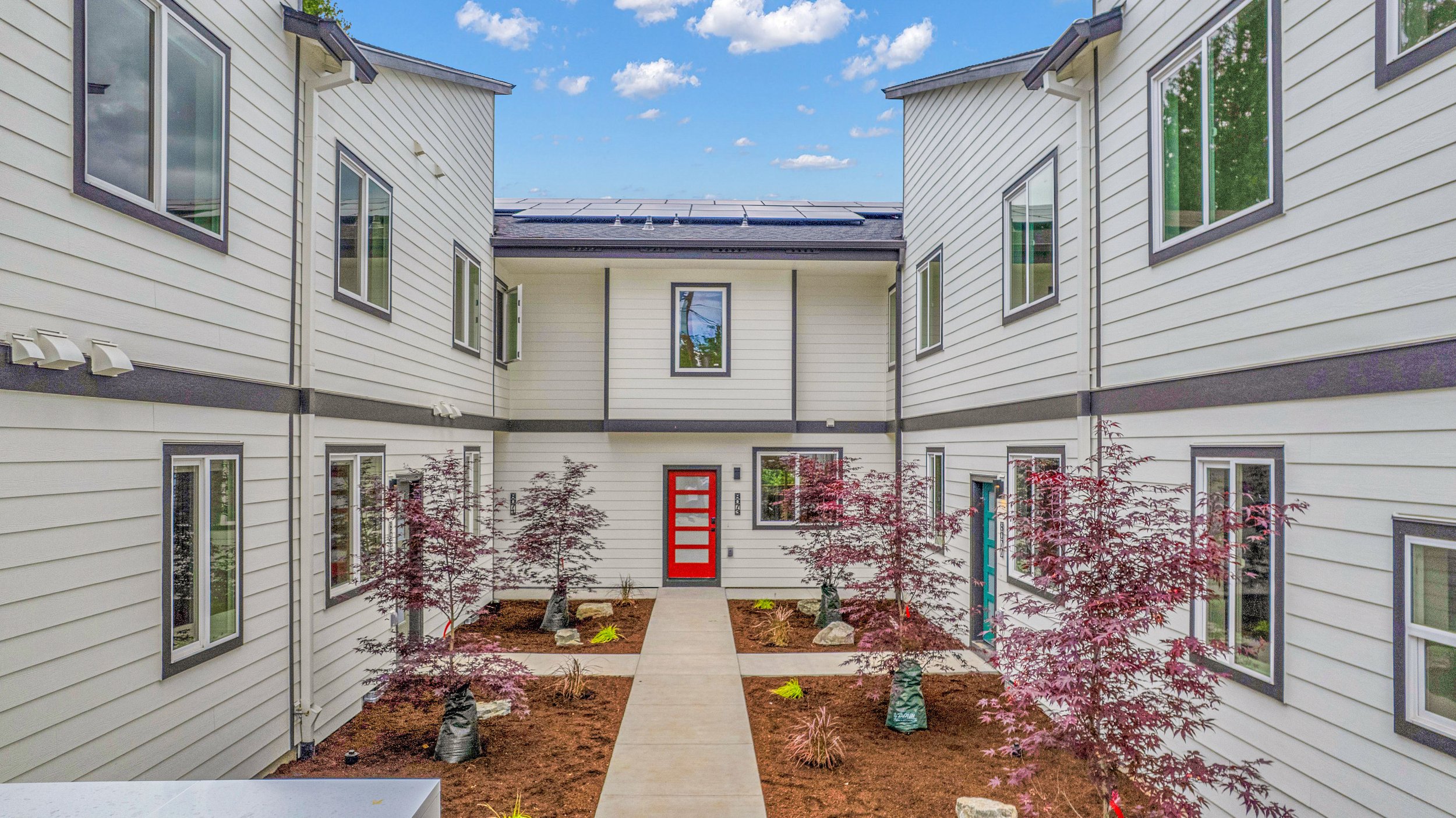 Carlton Courtyard Condominiums