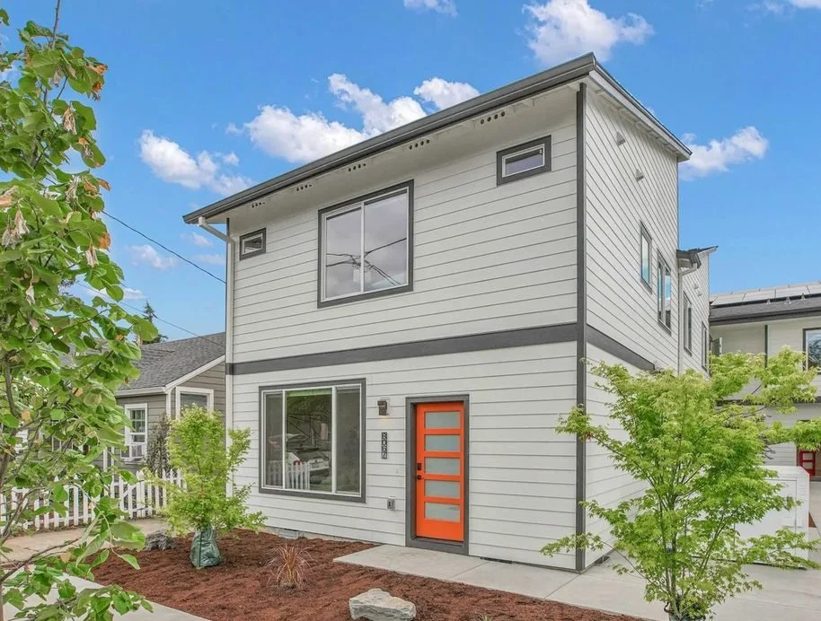 Carlton Courtyard: 7 New Townhomes