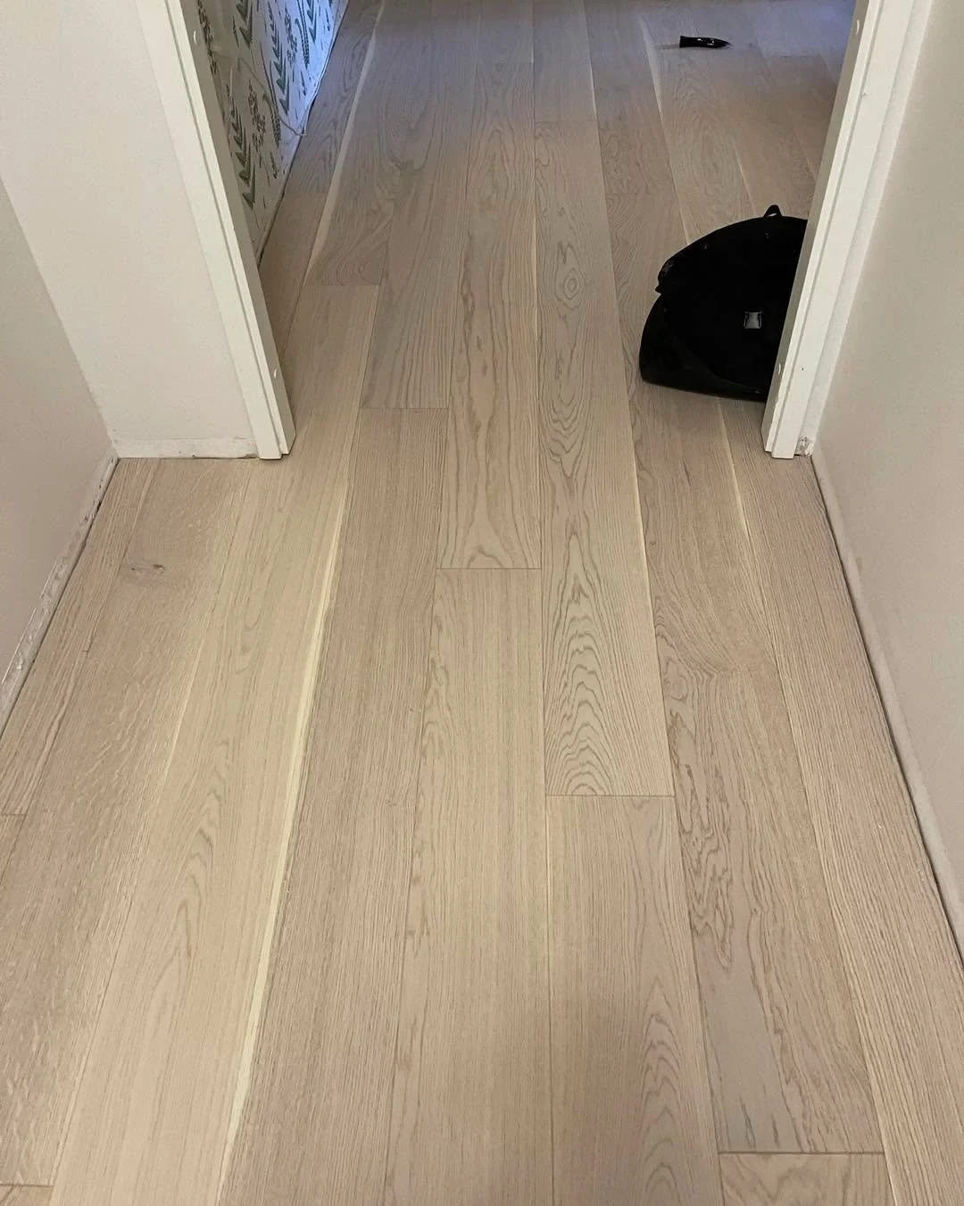 Golvl&auml;ggning av lamell

  #parkettgolv #golvl&auml;gning #golvl&auml;ggare #lamell #tr&auml; #golv