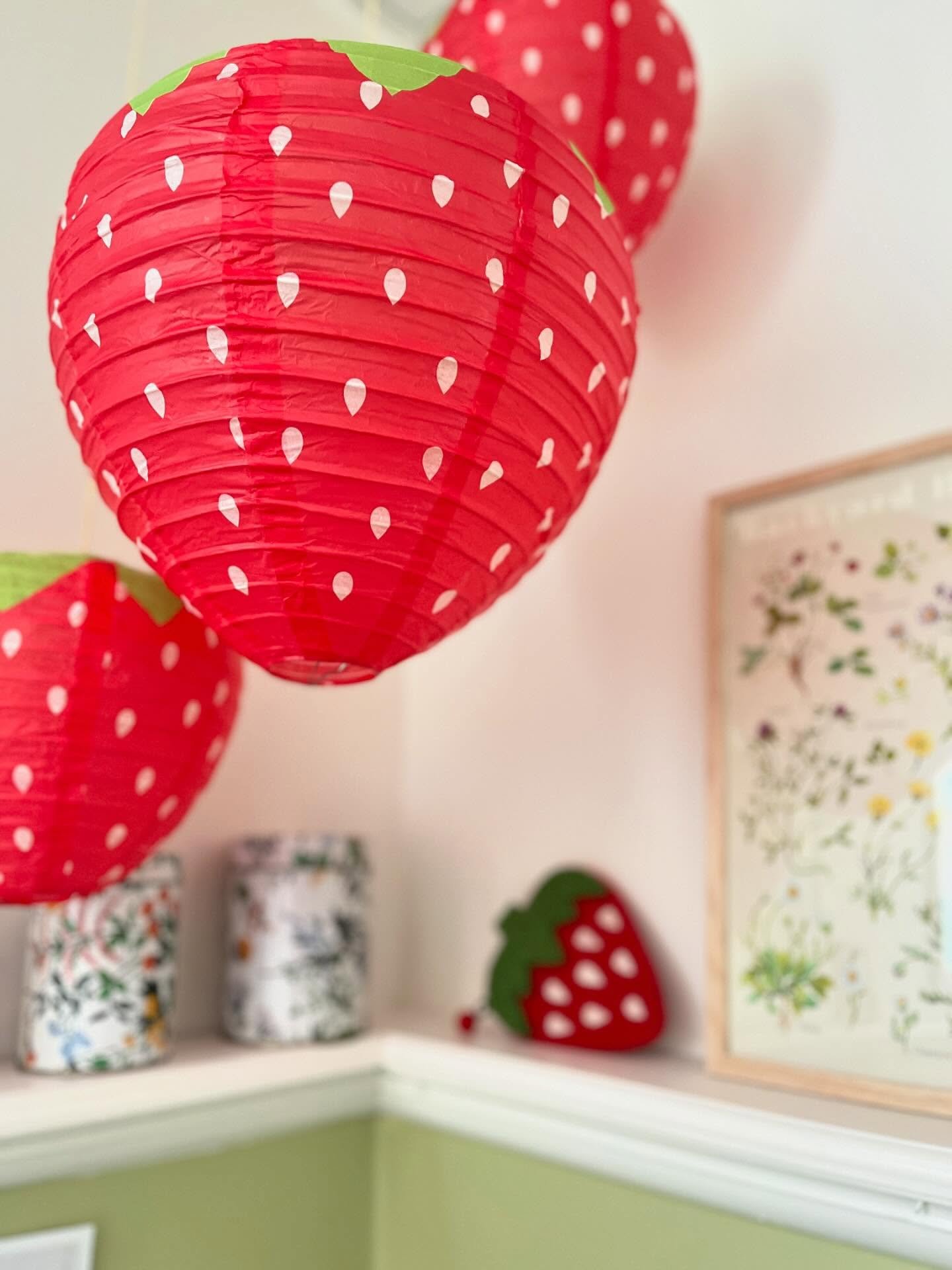 I put up these strawberry lanterns in my studio because colour is everything. 
.
Re-purposed from my daughter&rsquo;s 5th birthday 🙌
.
#strawberrysnaillillustrations #artstudiovibes