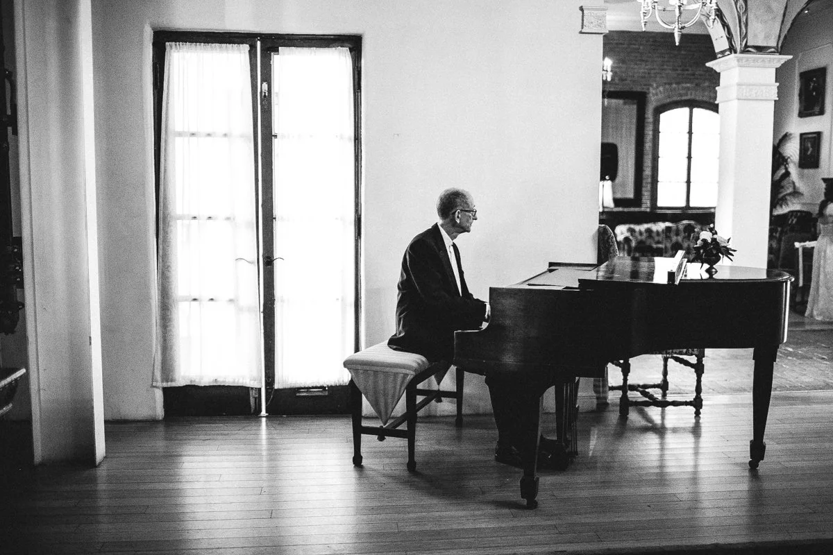 the piano man-1 2.jpg