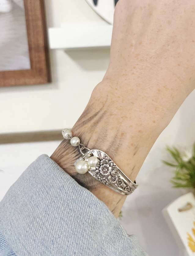 Jubilee & Pearls Bracelet