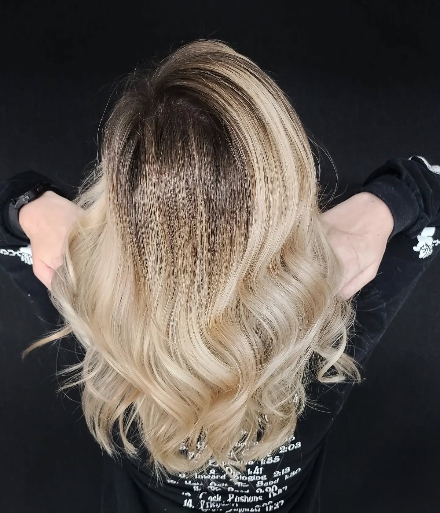 Swipe to the right to see before on this color correction!

Hair by Danielle 

Click the link below to book 👇👇👇 

https://www.vagaro.com/sebeautybar 

. 

&nbsp; #sterlingextensions #sebeautybar #astoriaoregon #pnwsalon #pnwstylist #astoriaoregonh